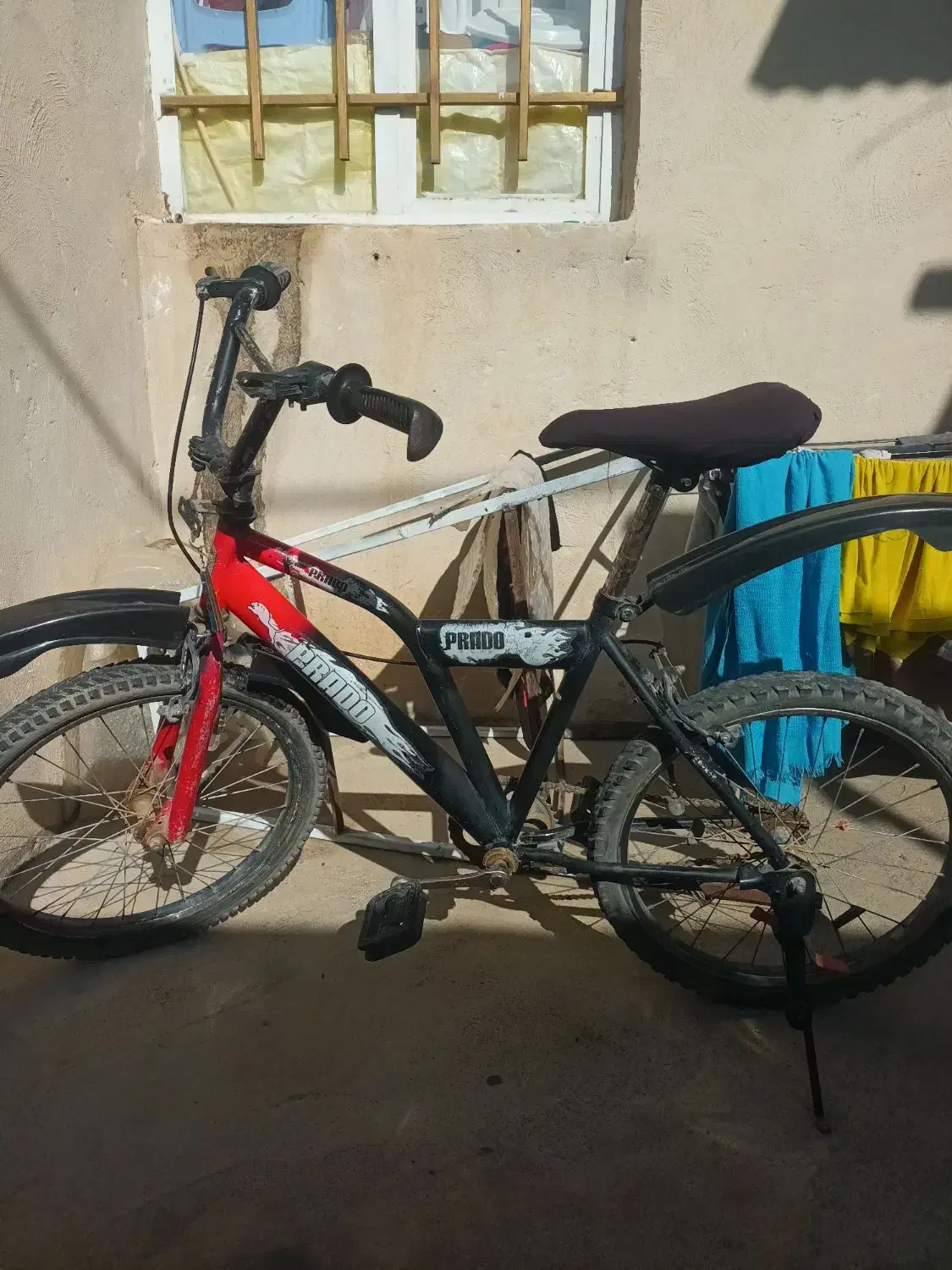 سلام دوچرخه ۲۰ سالم|دوچرخه، اسکیت، اسکوتر|صحنه, |دیوار