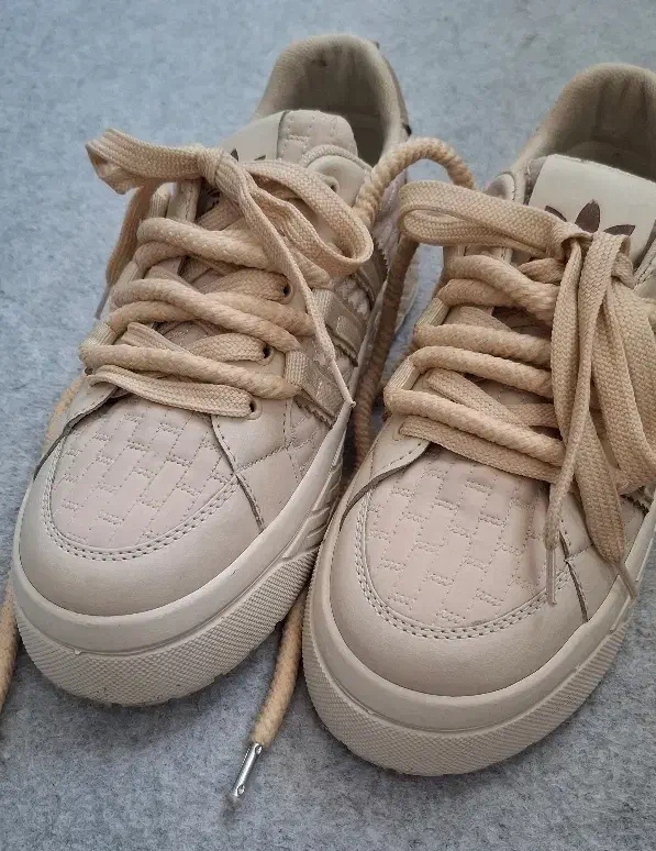 کفش اسپرت زنانه|کیف، کفش، کمربند|سرایان, |دیوار