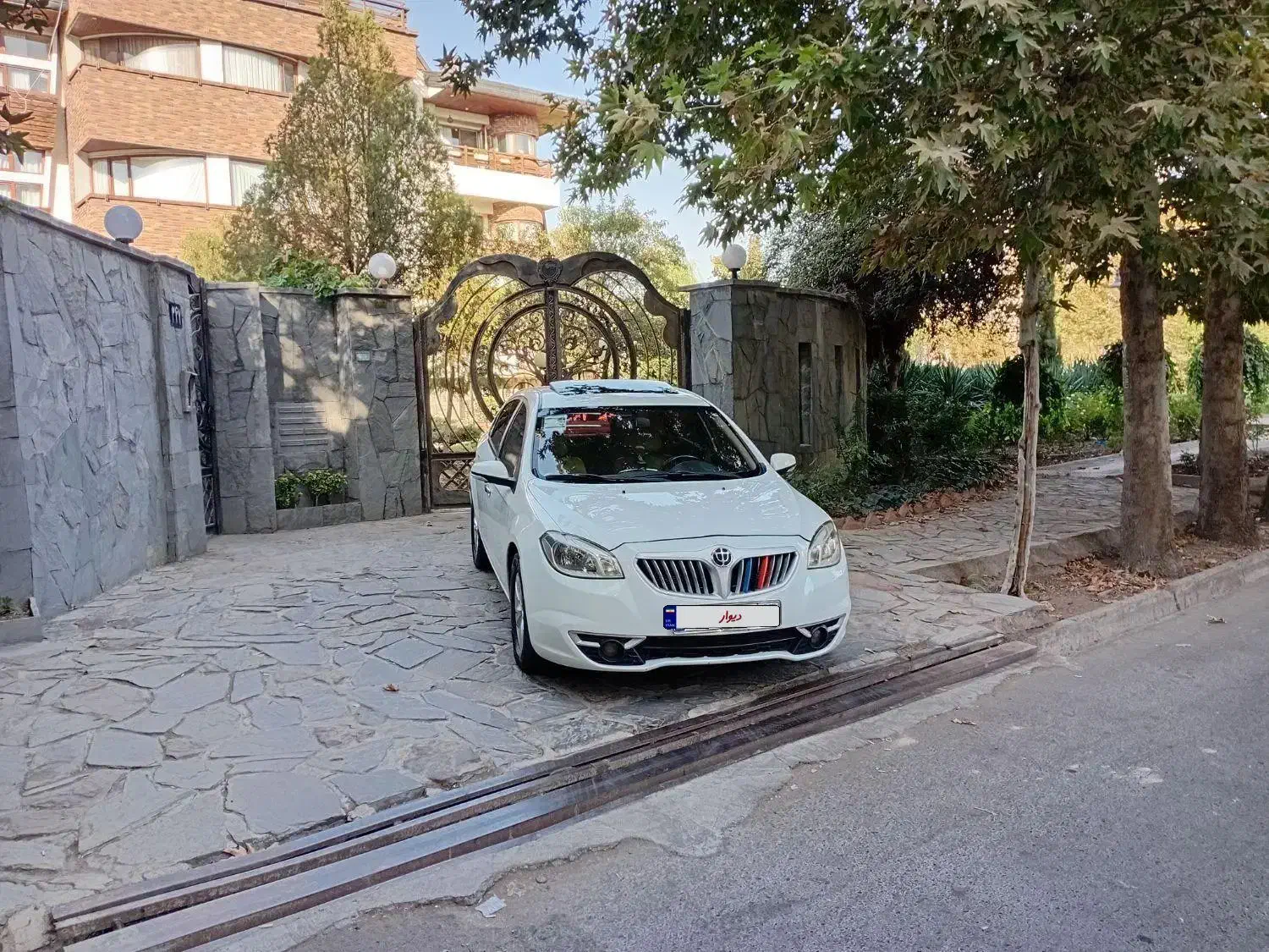 برلیانس h330 اتوماتیک فول ۱۵۵۰|خودرو سواری و وانت|کرج, مهرویلا جنوبی|دیوار