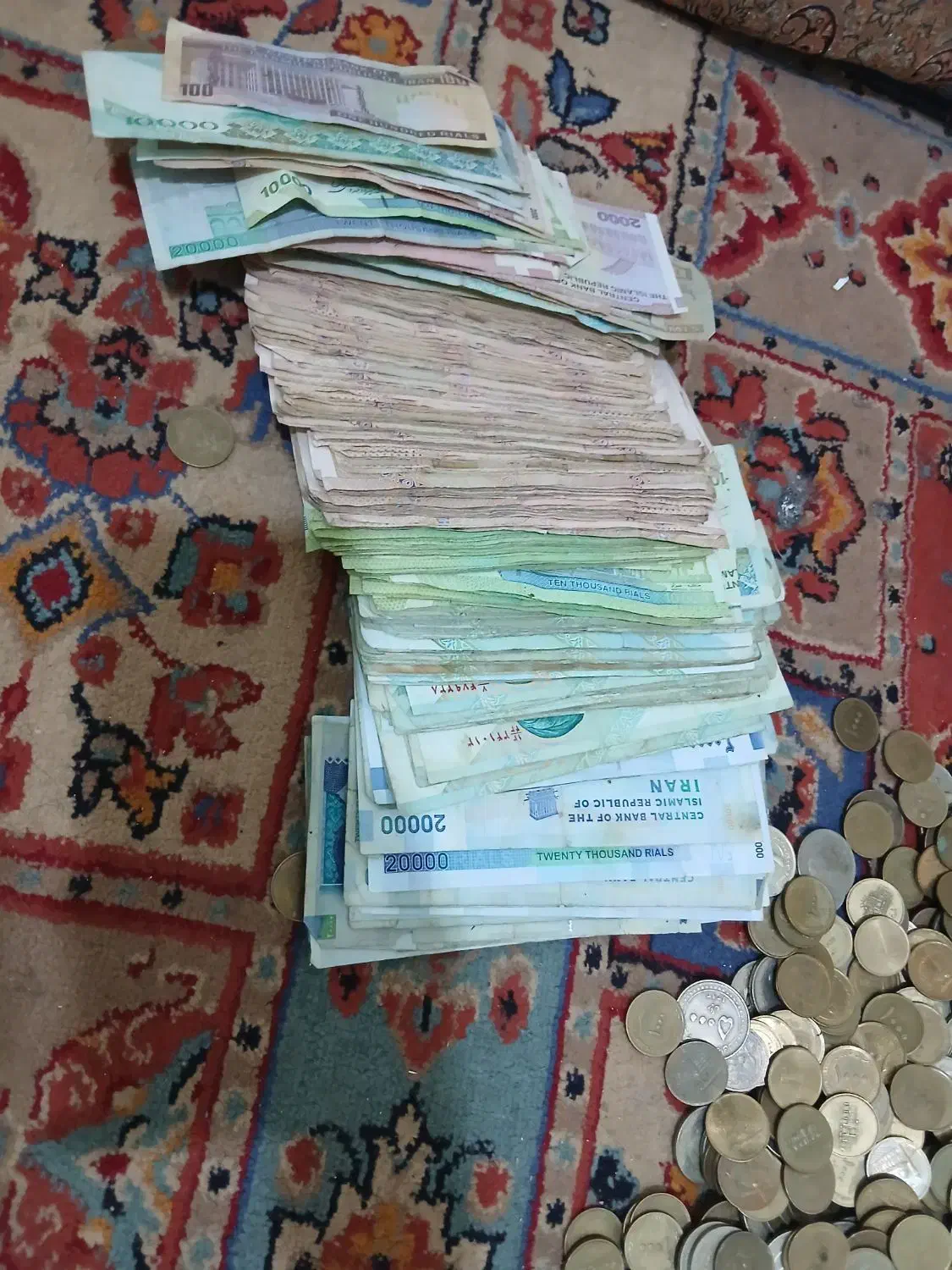 سکه و اسکناس جمهوری|کلکسیون سکه، تمبر، اسکناس|اردکان, |دیوار