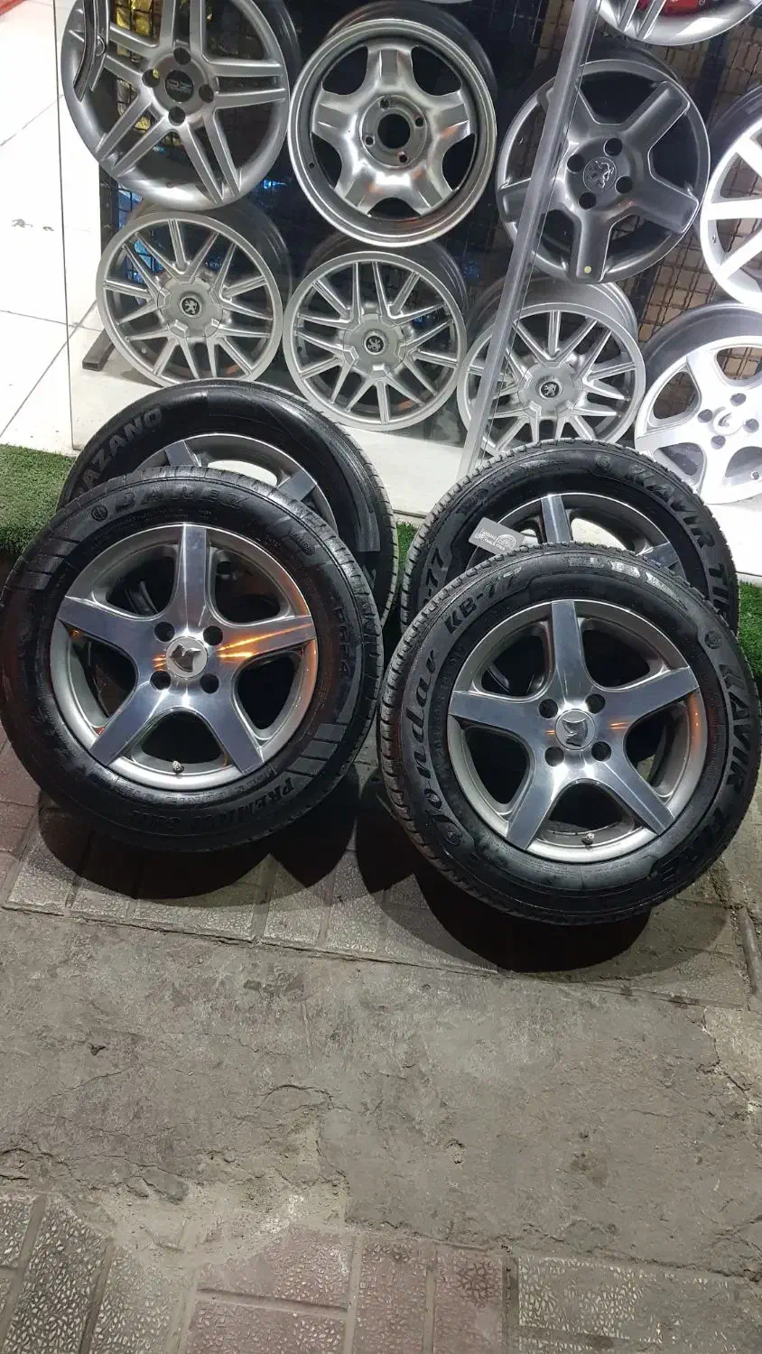 رینگ ولاستیک سایز ۱۵ پنج پر ایتالیایی کروم|قطعات یدکی و لوازم جانبی|فولادشهر, مسکن مهر فولادشهر|دیوار