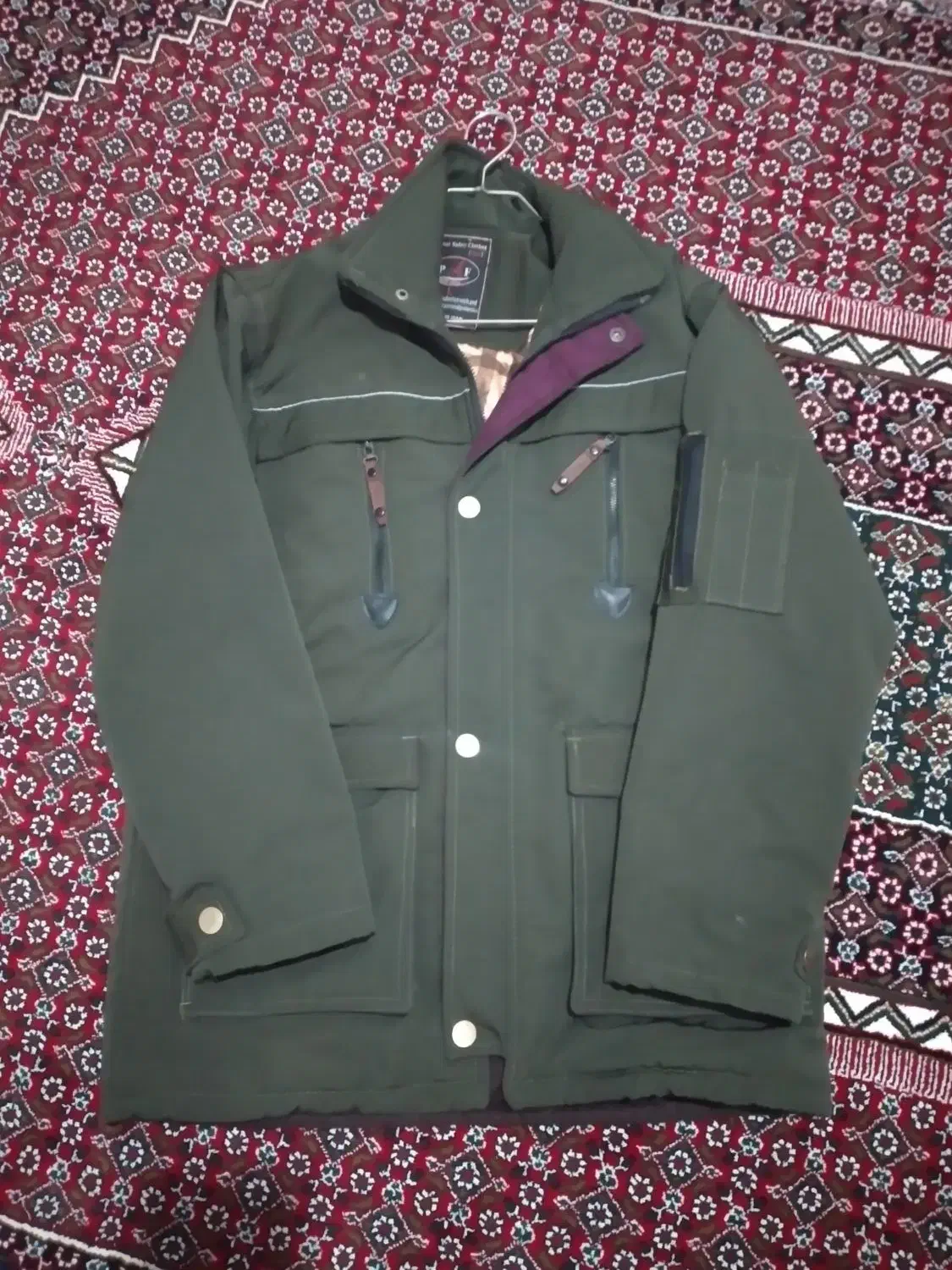 کاپشن|لباس|شاهین دژ, |دیوار