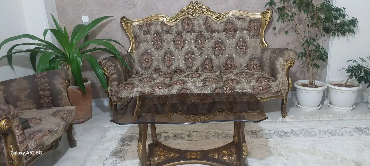 مبل استیل ۹ نفره در حد نو|مبلمان خانگی و میز عسلی|شاهین‌شهر, امام حسین|دیوار