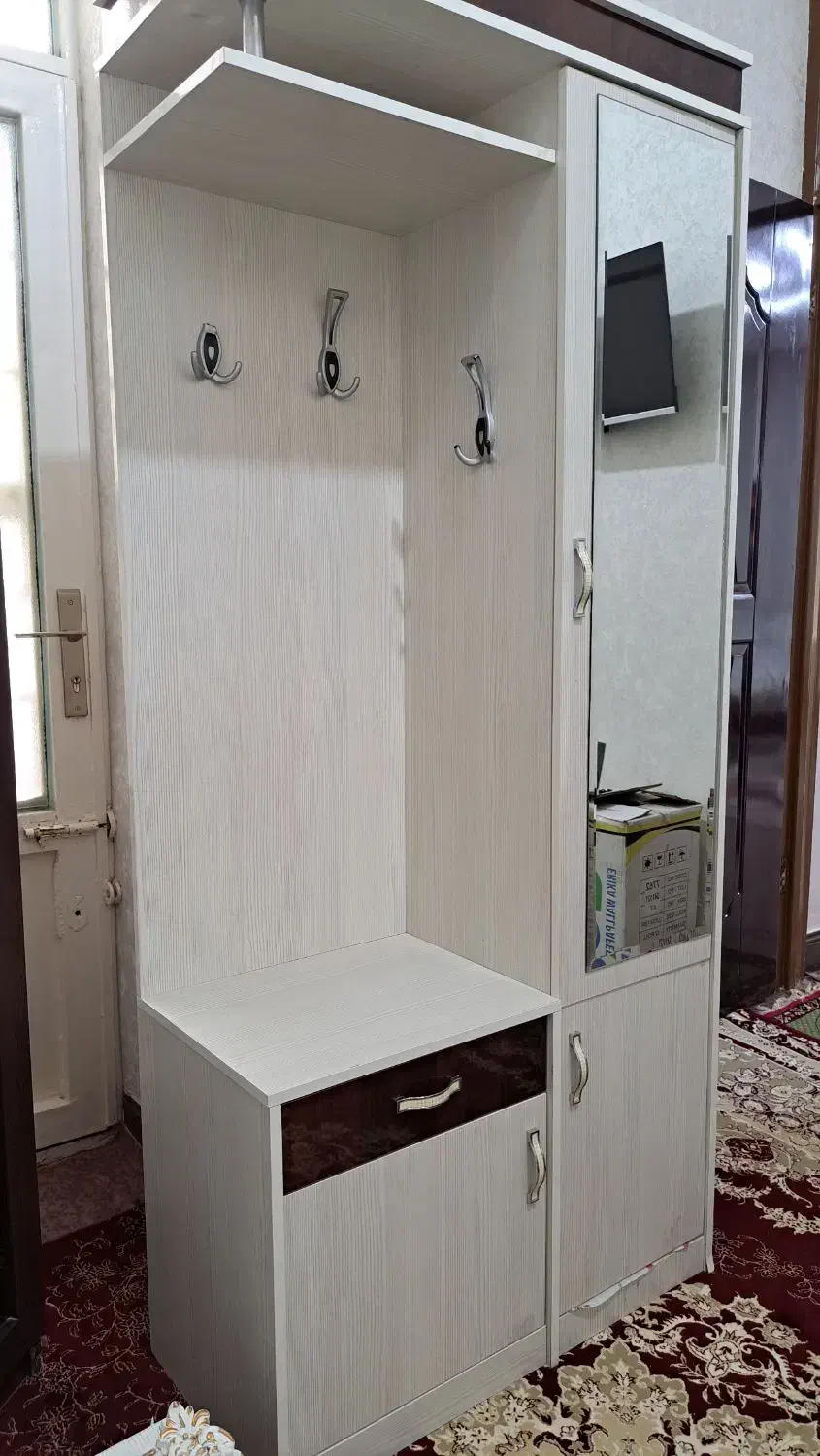 جاکفشی|جاکفشی، کمد، دراور|زابل, |دیوار