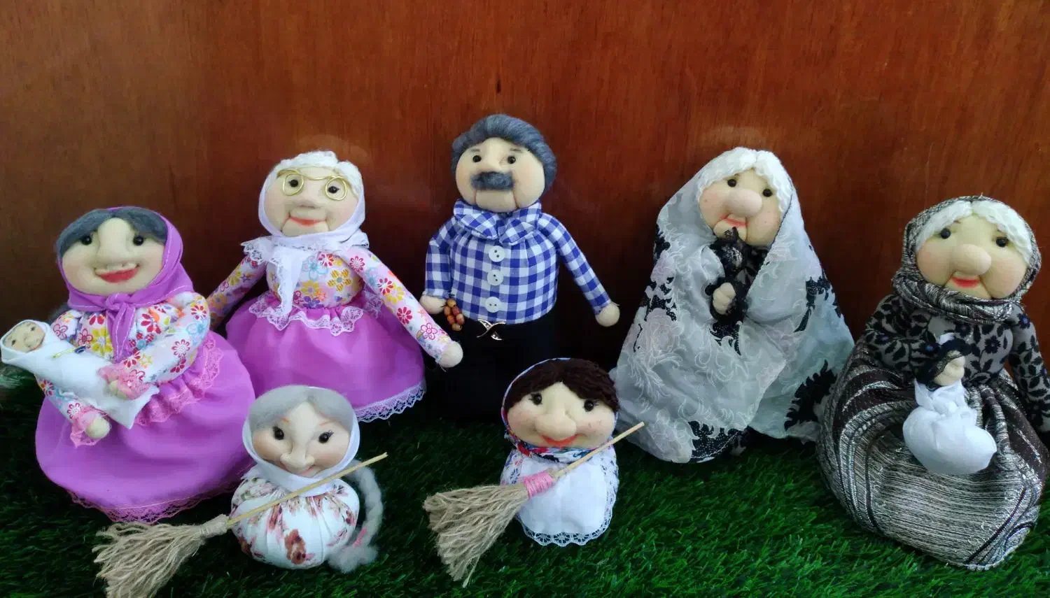 عروسک‌های دست‌ساز مناسبتی|صنایع دستی و سایر لوازم تزئینی|جهرم, |دیوار