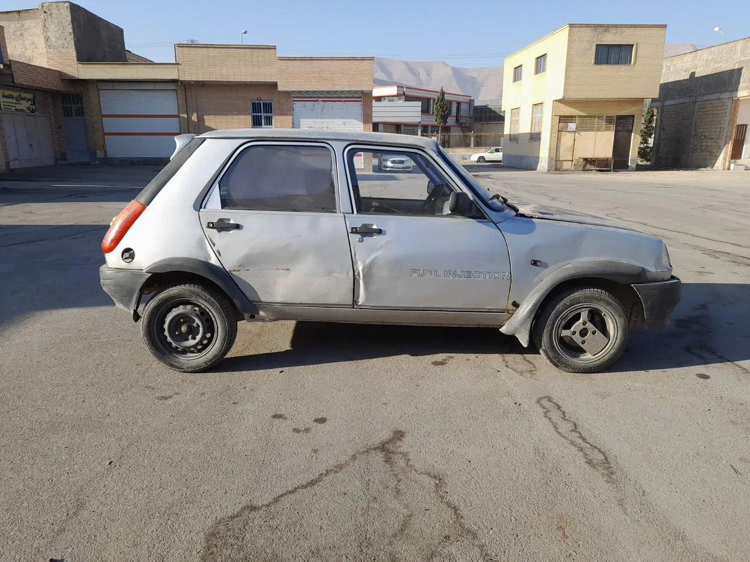 رنو پی کی مدل ۸۴|خودرو سواری و وانت|فولادشهر, سایت صنعتی کاوه|دیوار