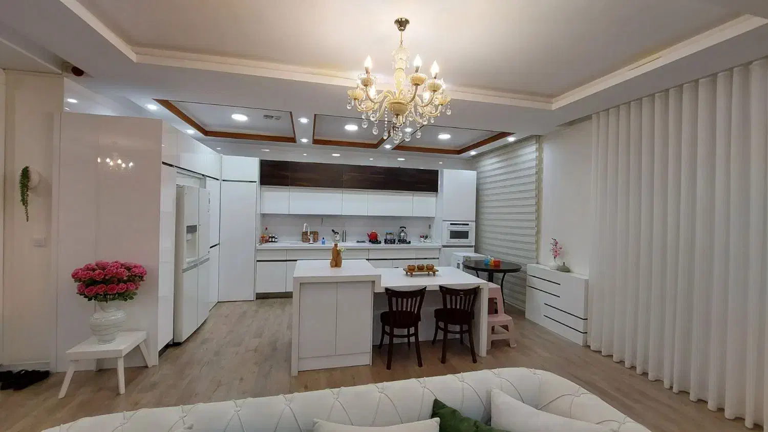 علوی / تک واحده / ۴ خواب|فروش آپارتمان|خرمآباد, |دیوار