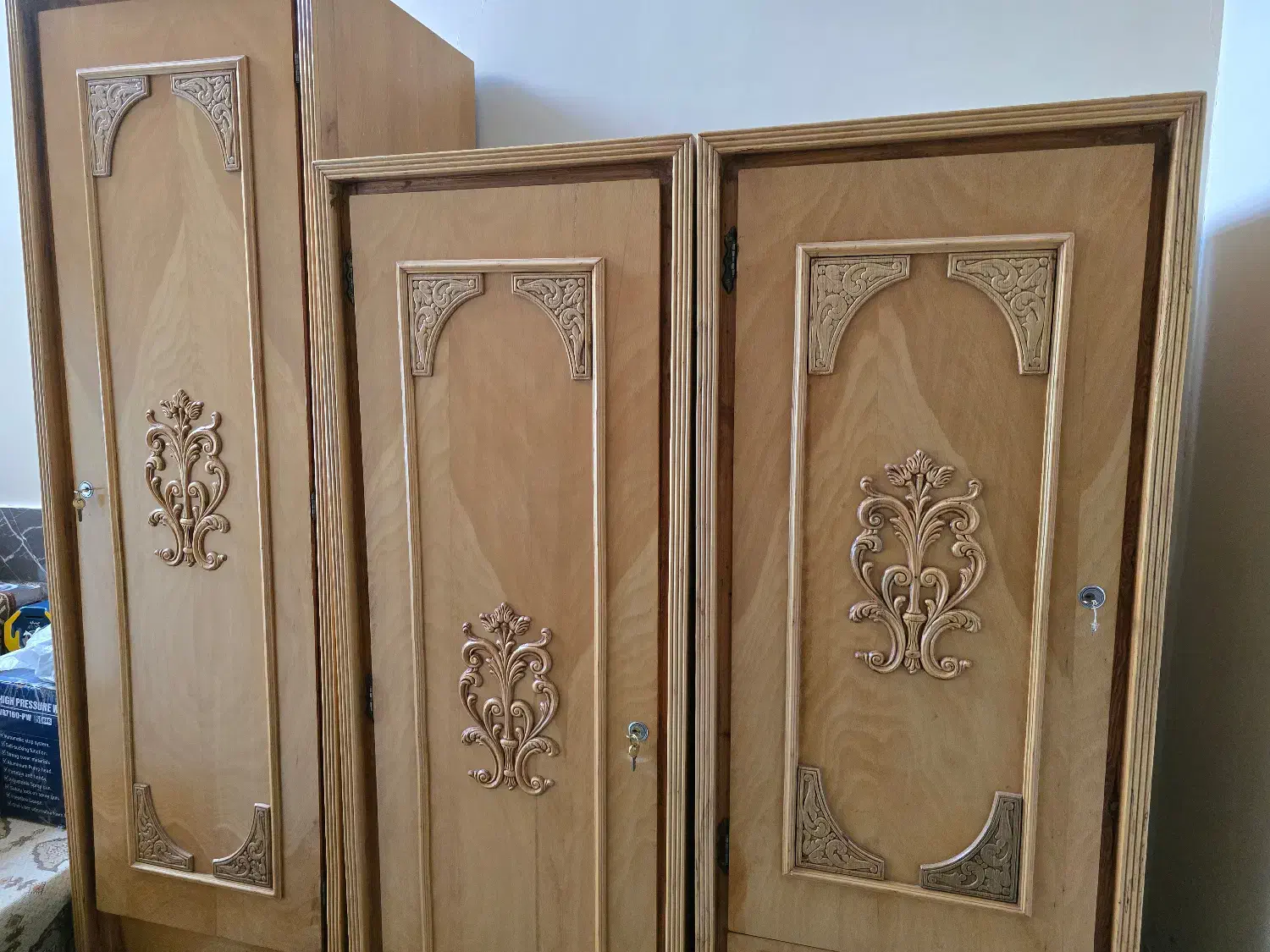 به فروش میرسد|جاکفشی، کمد، دراور|درگزین, |دیوار