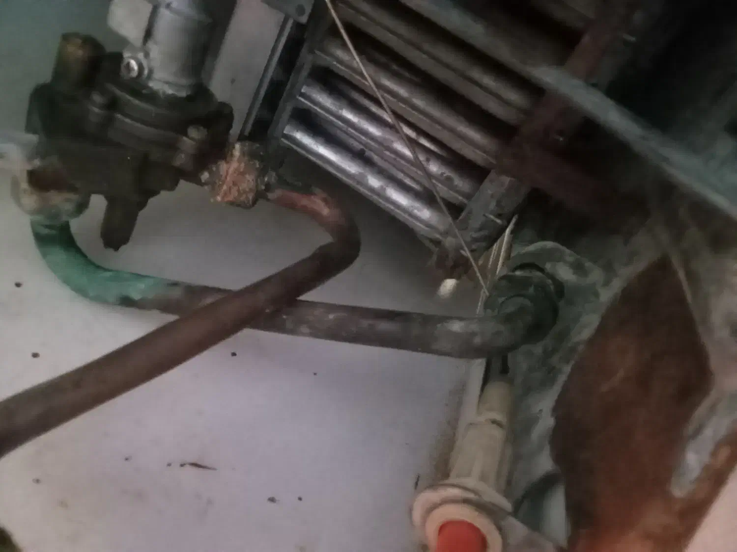 نصب وتعمیر ابگرمکن ولوازم خانگی|خدمات پیشه و مهارت|بندر امام خمینی, |دیوار