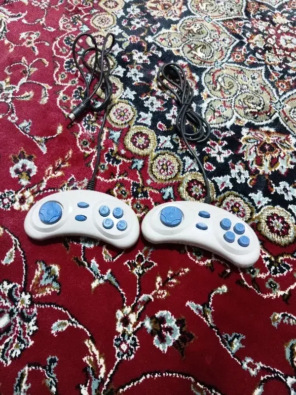 دو عدد دسته قدیمی میکرو|کنسول، بازی ویدئویی و آنلاین|نیشابور, هفده شهریور|دیوار