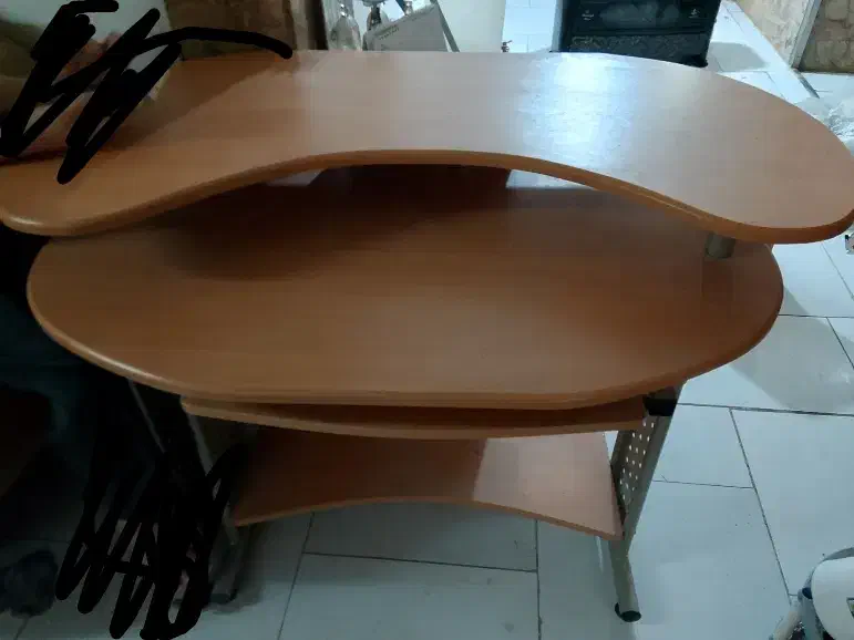 میز کامپیوتر|میز تحریر و کامپیوتر|مشهد, چهارچشمه|دیوار