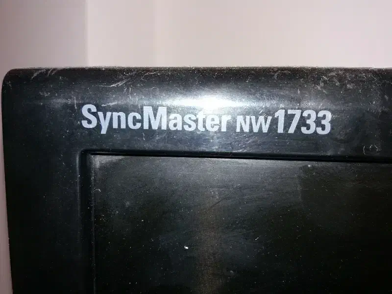 مانیتور مدل سامسونگ|قطعات و لوازم جانبی رایانه|قم, زنبیل آباد|دیوار