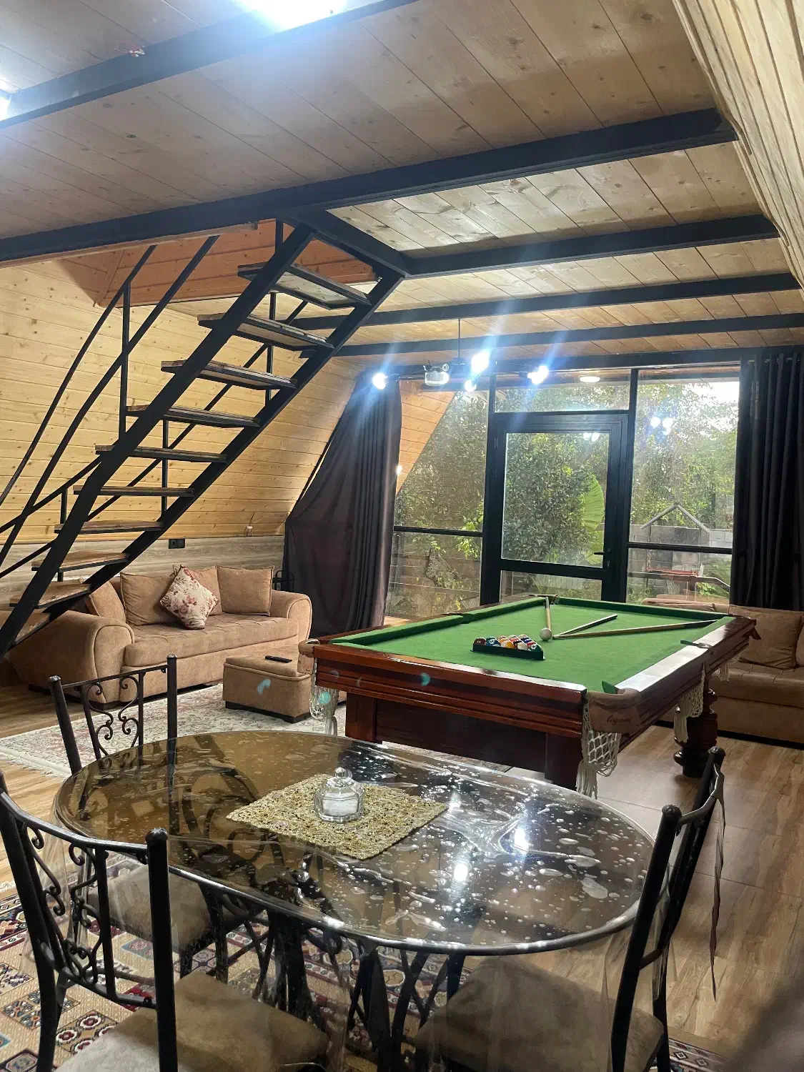 اجاره کلبه سوئیسی ویلا دوخواب جکوزی دار|اجارهٔ کوتاه‌مدت ویلا و باغ|شیرود, |دیوار