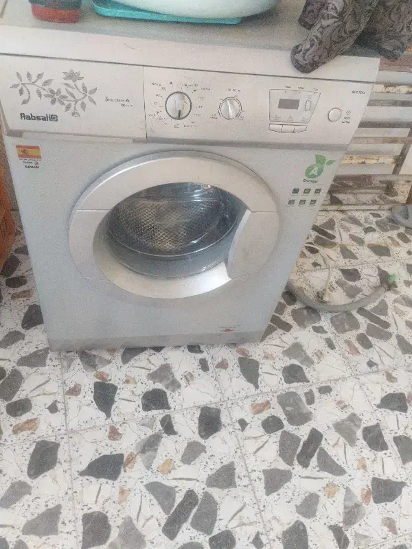 لباس شوی خراب|ماشین لباسشویی و خشک‌کن لباس|قم, نیروگاه|دیوار