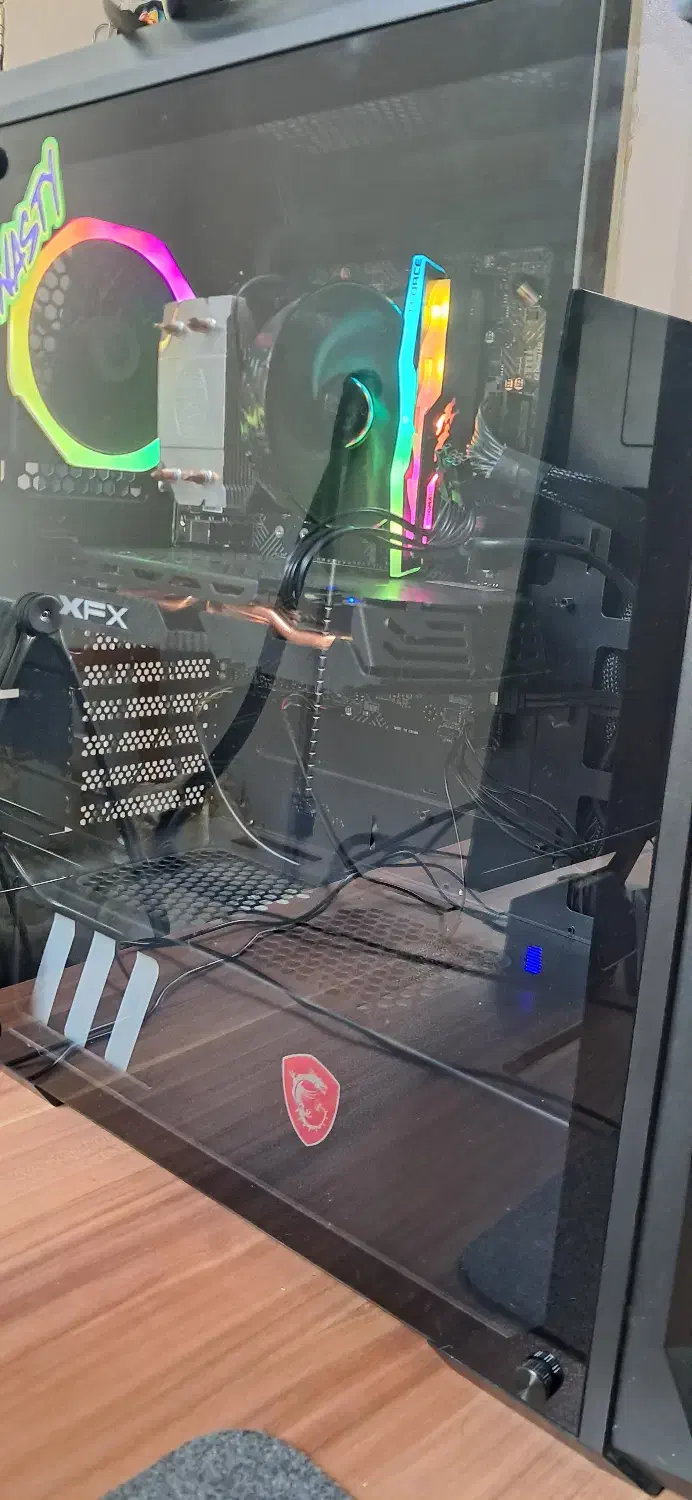 سیستم گیمینگ نسل ۱۲|رایانه رومیزی|فردیس, منظریه|دیوار