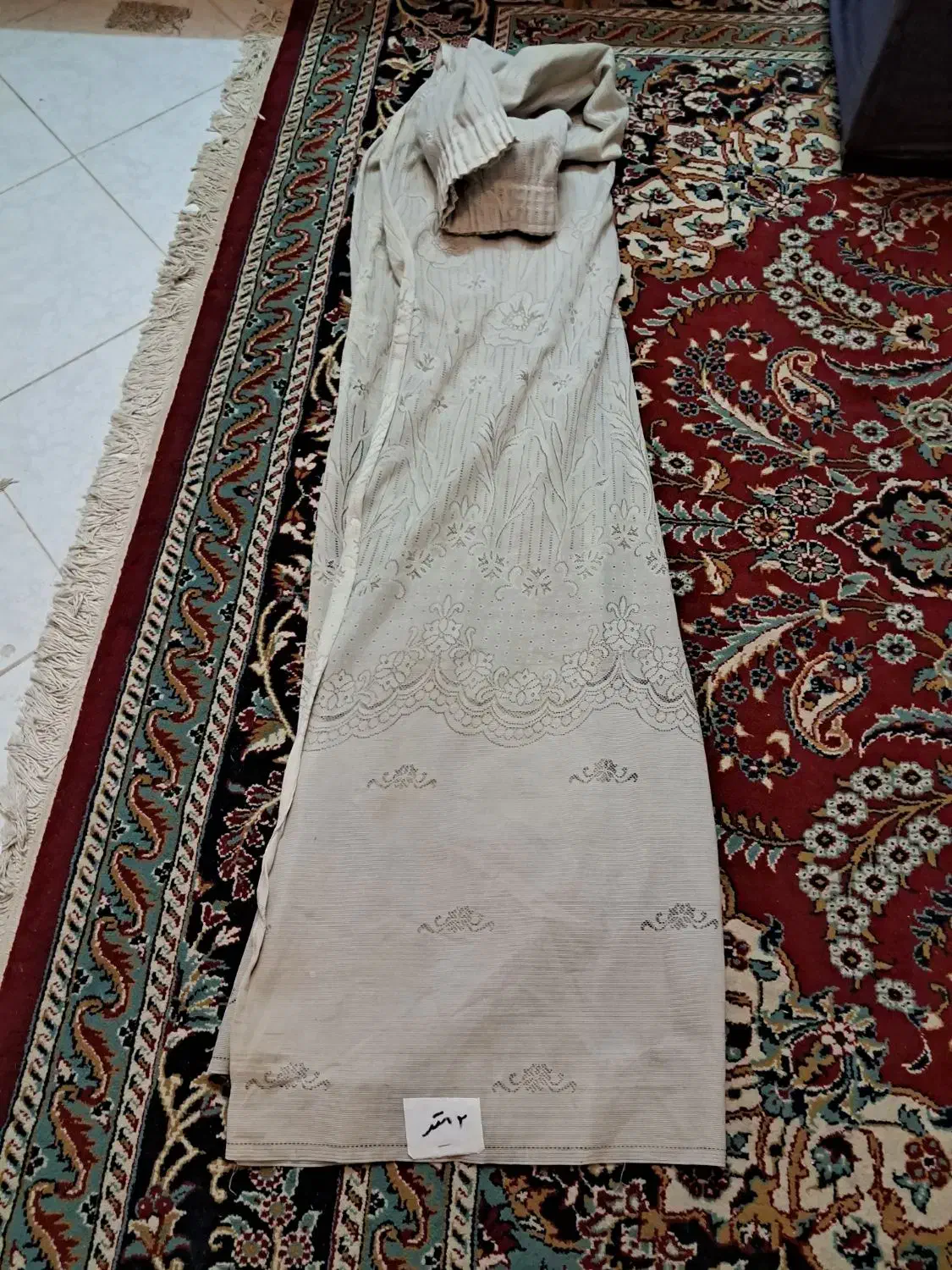 کناره فرش|فرش|نیشابور, دارایی|دیوار