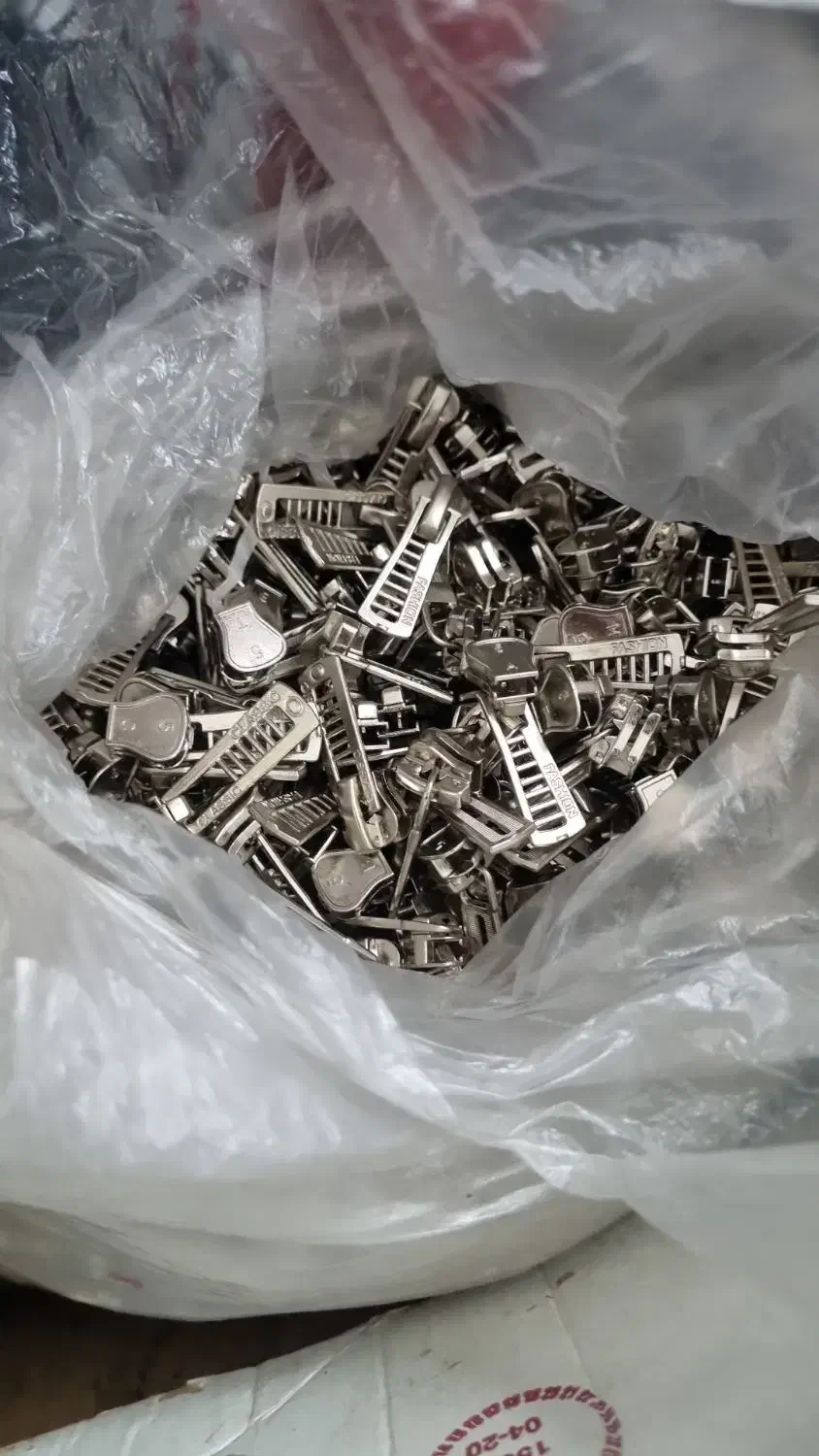 دکمه زیپ سر زیپ و...|لوازم خیاطی و بافتنی|مشکیندشت, |دیوار