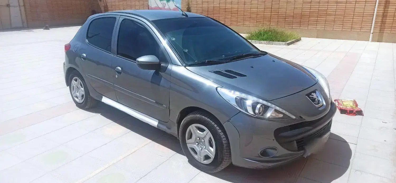 پژو 207 اتوماتیک مدل 98 خاکستری|خودرو سواری و وانت|اصفهان, همدانیان|دیوار