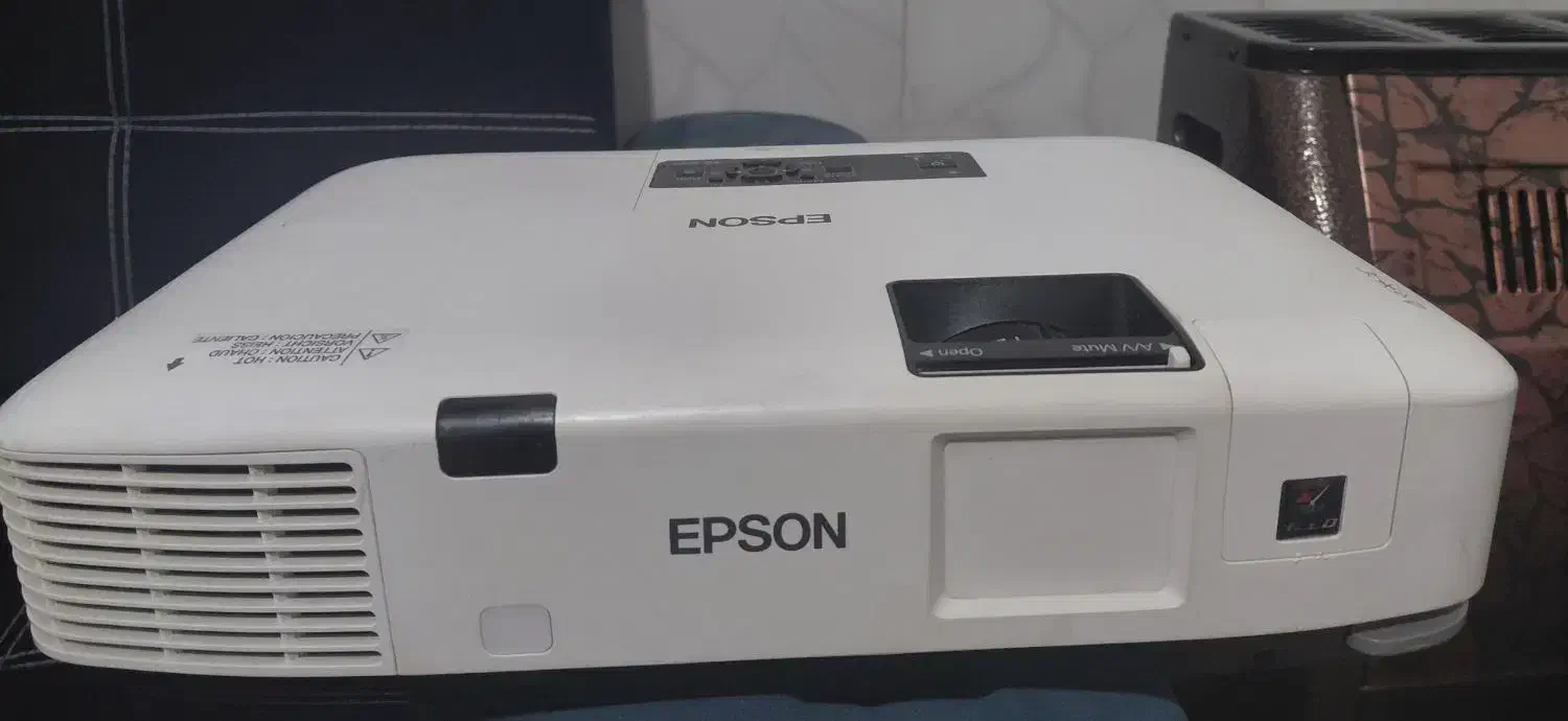ویدئو پروژکتور epson|تلویزیون و پروژکتور|بیرجند, |دیوار