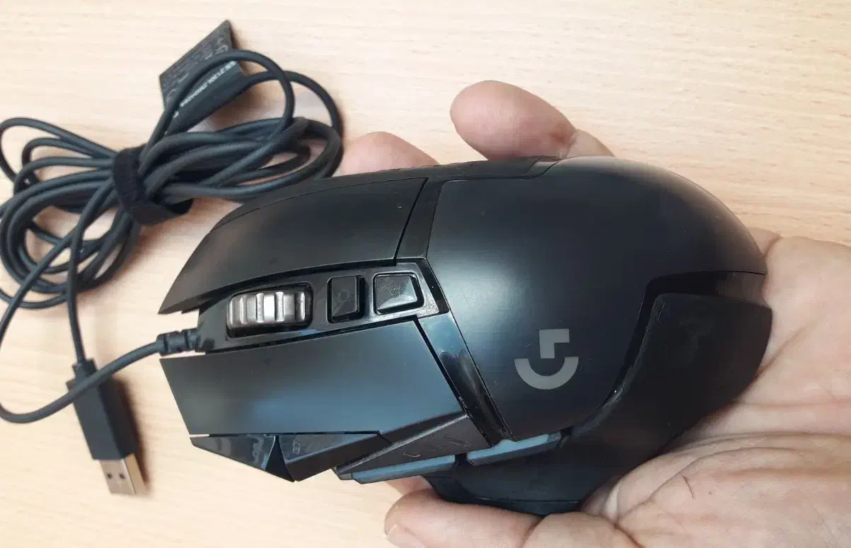 موس logitech G502 hero و موس بیسیمlogitech|قطعات و لوازم جانبی رایانه|قم, ولیعصر|دیوار