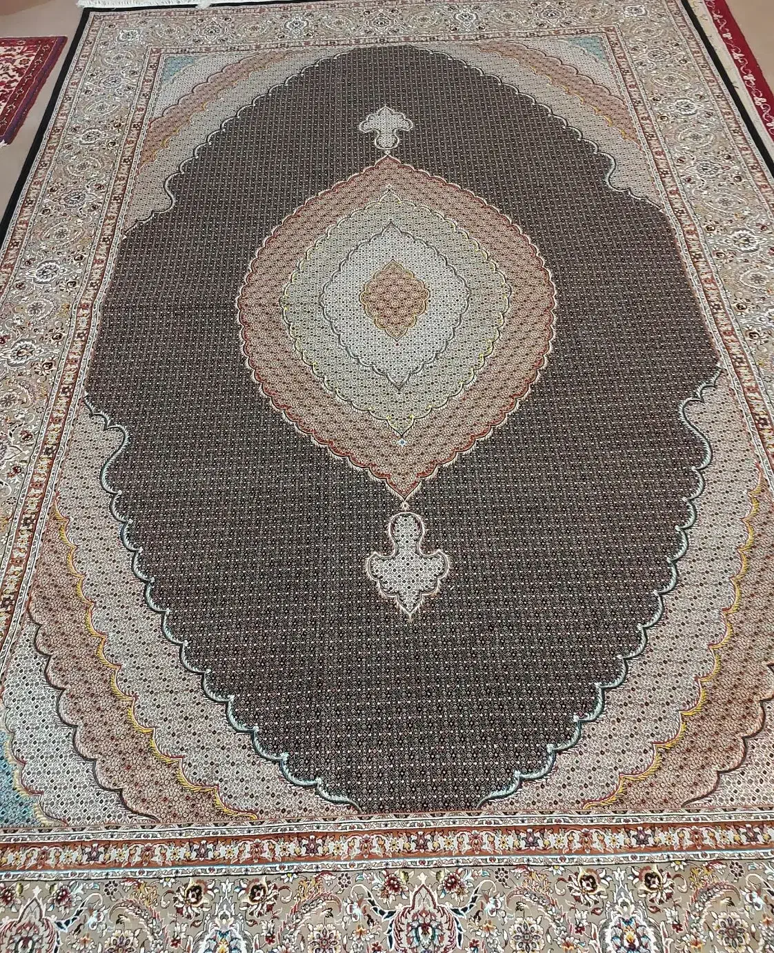 فرش ماشینی ۹متری ۱۰۰۰شانه|فرش|تبریز, |دیوار