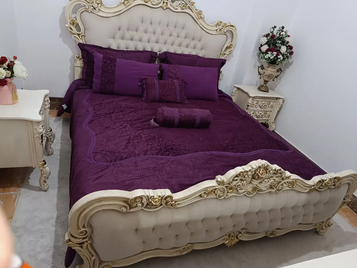 سرویس خواب سلطنتی همراه تشک و روتختی200*180|تخت و سرویس خواب|میانه, |دیوار