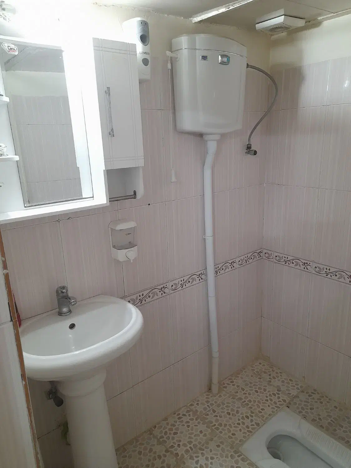 آپارتمان ۶۱ متری پارکینگ ۲خواب