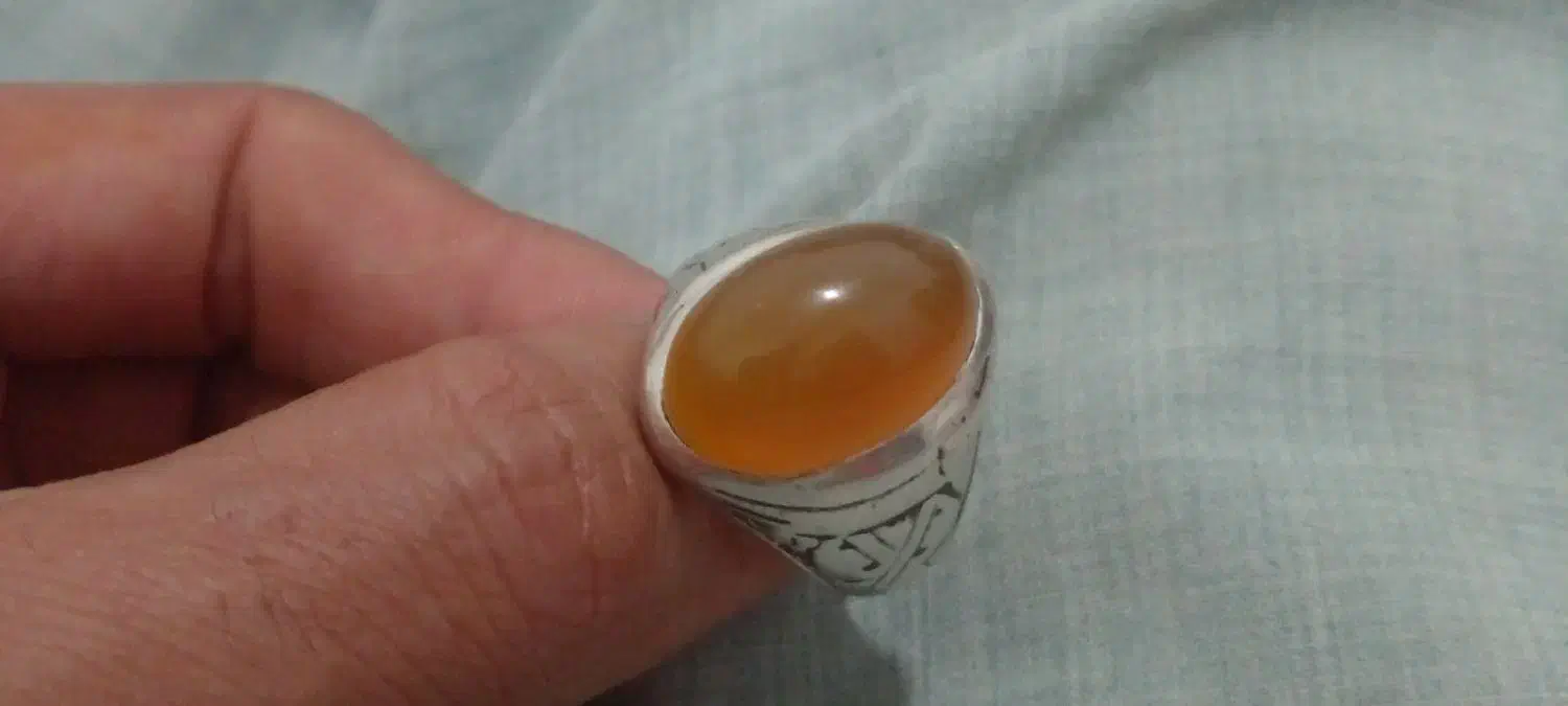 انگشتر کهنه یمنی خوش طبع و چرب.وچند عدد نگین|کلکسیون اشیاء عتیقه|مشهد, ثامن|دیوار