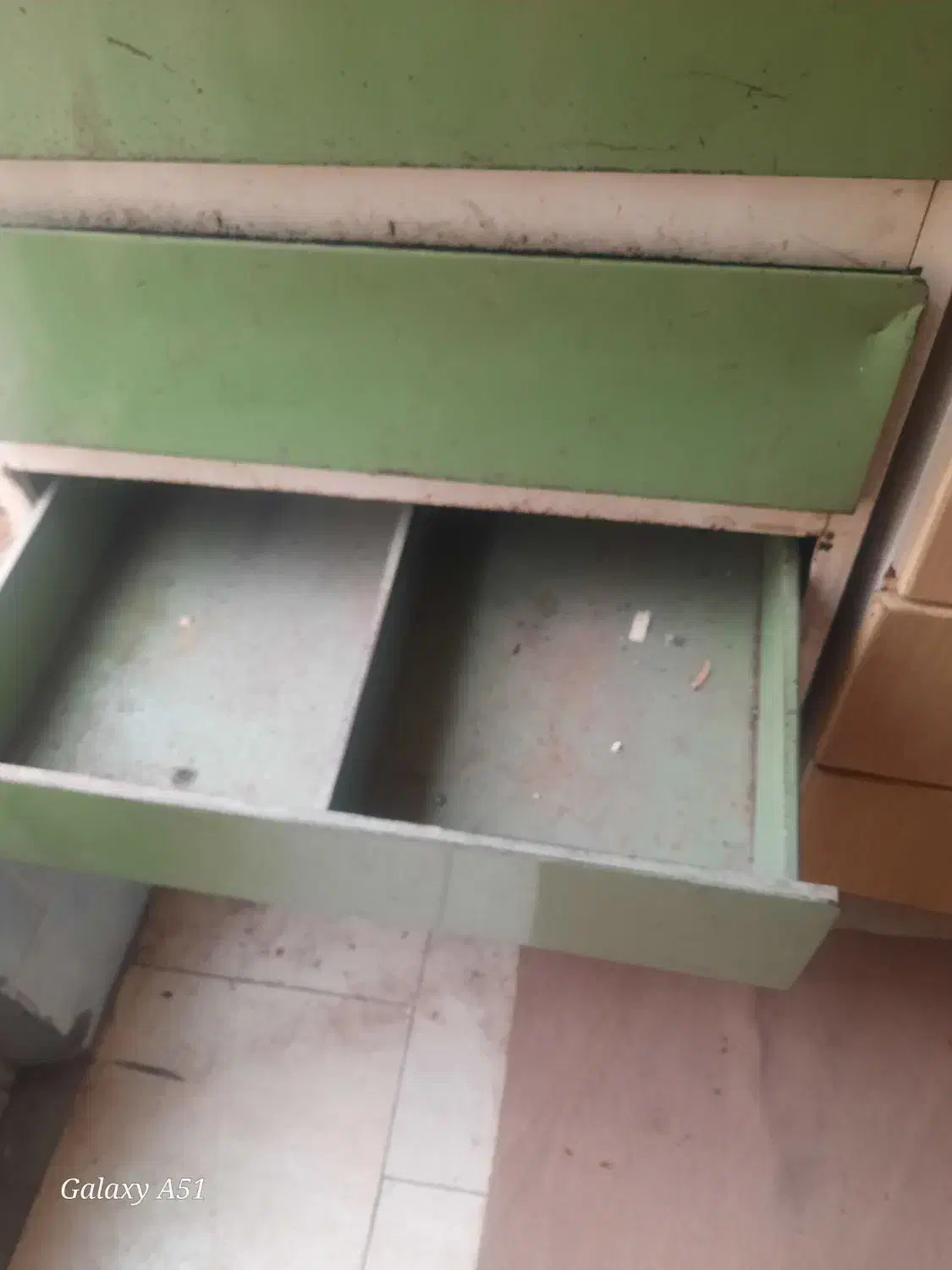 دراورآهنی پنج گشو|جاکفشی، کمد، دراور|قزوین, |دیوار