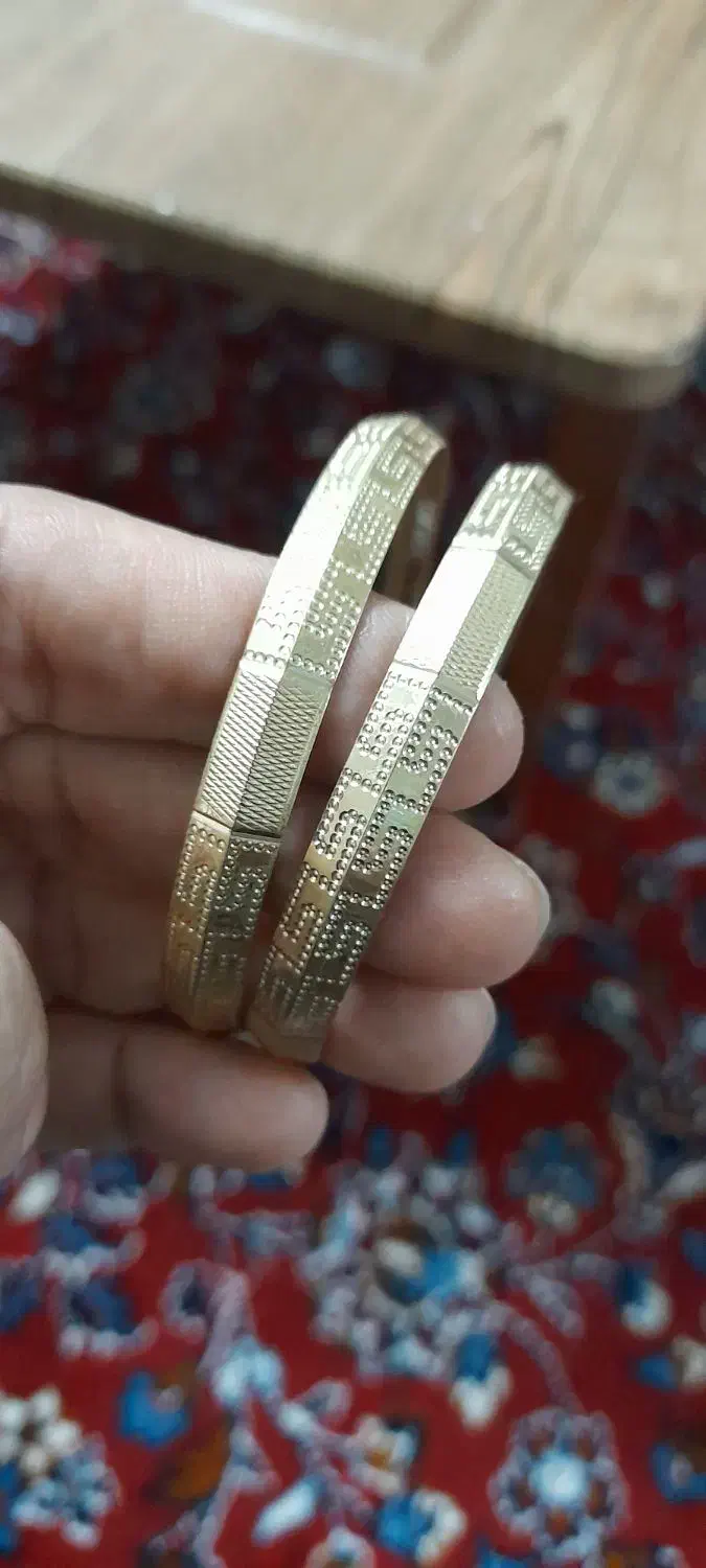 النگو|بدلیجات|قم, قلعه یزدیها|دیوار