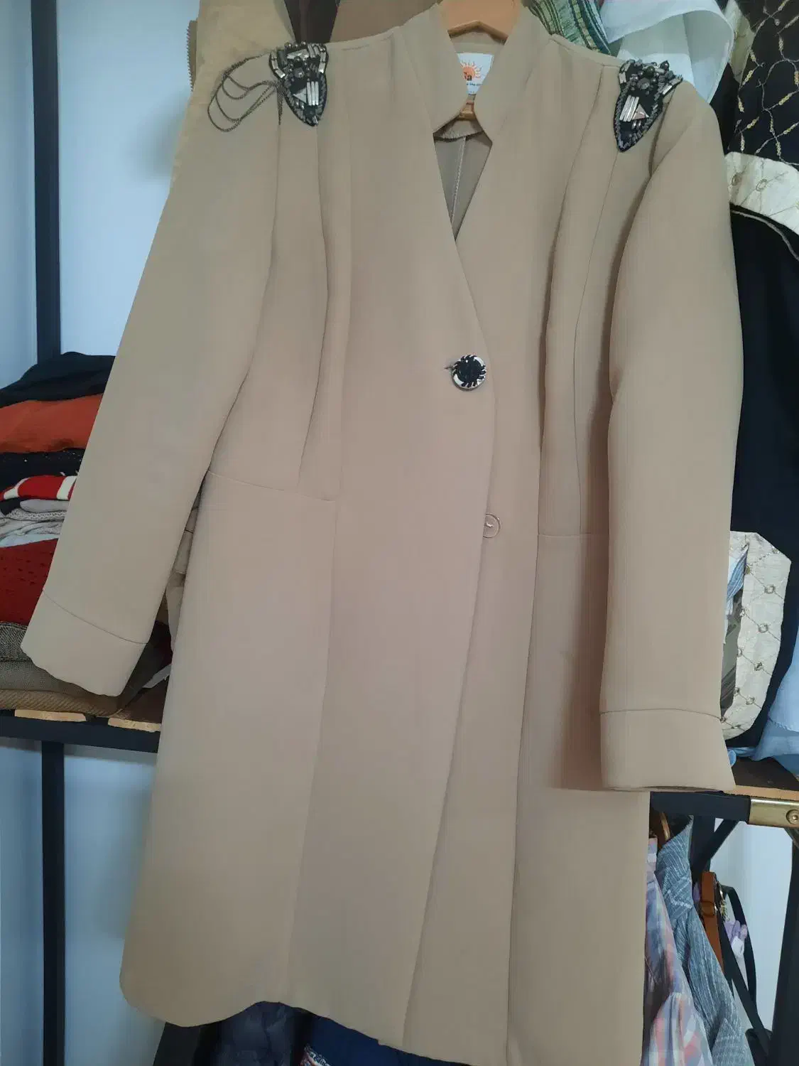 مانتو|لباس|بروجرد, |دیوار