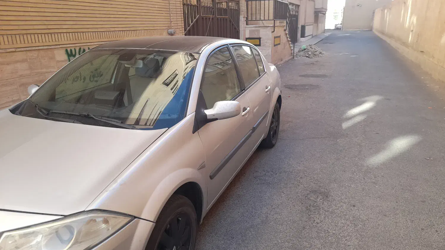 رنو مگان اتومات ۲۰۰۰|خودرو سواری و وانت|قم, پردیسان|دیوار