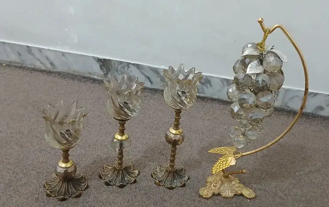 شمعدان و پایه انگور|ظروف سرو و پذیرایی|ایلام, |دیوار