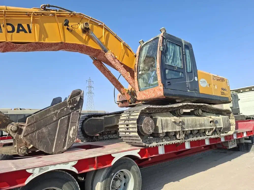 بیل هیوندا ۳۲۰ مدل ۲۰۱۲|خودرو سنگین|اصفهان, بهارستان|دیوار