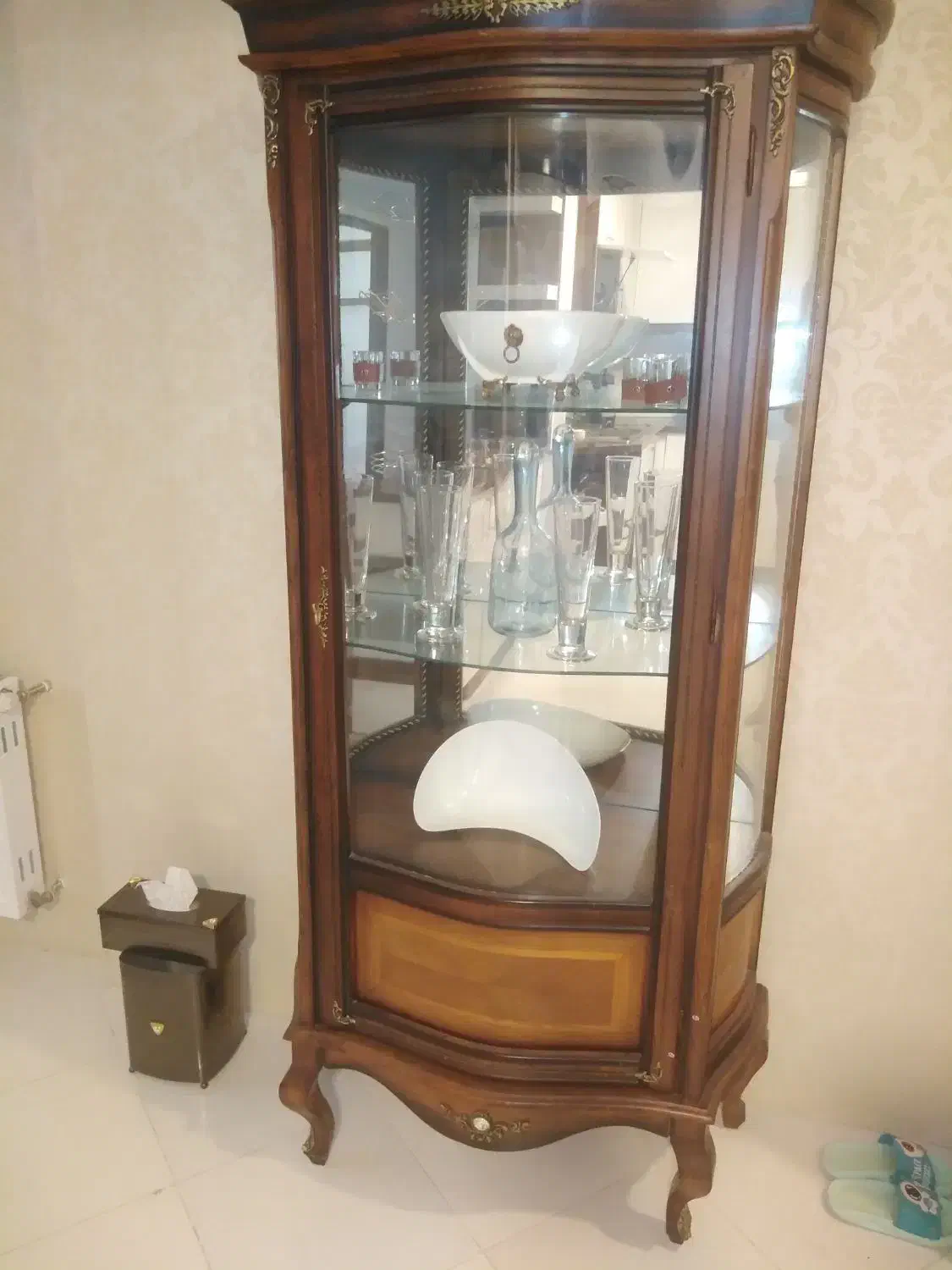 بوفه شیک و تمیز|بوفه، ویترین، کنسول|گلبهار, شهر جدید گلبهار|دیوار