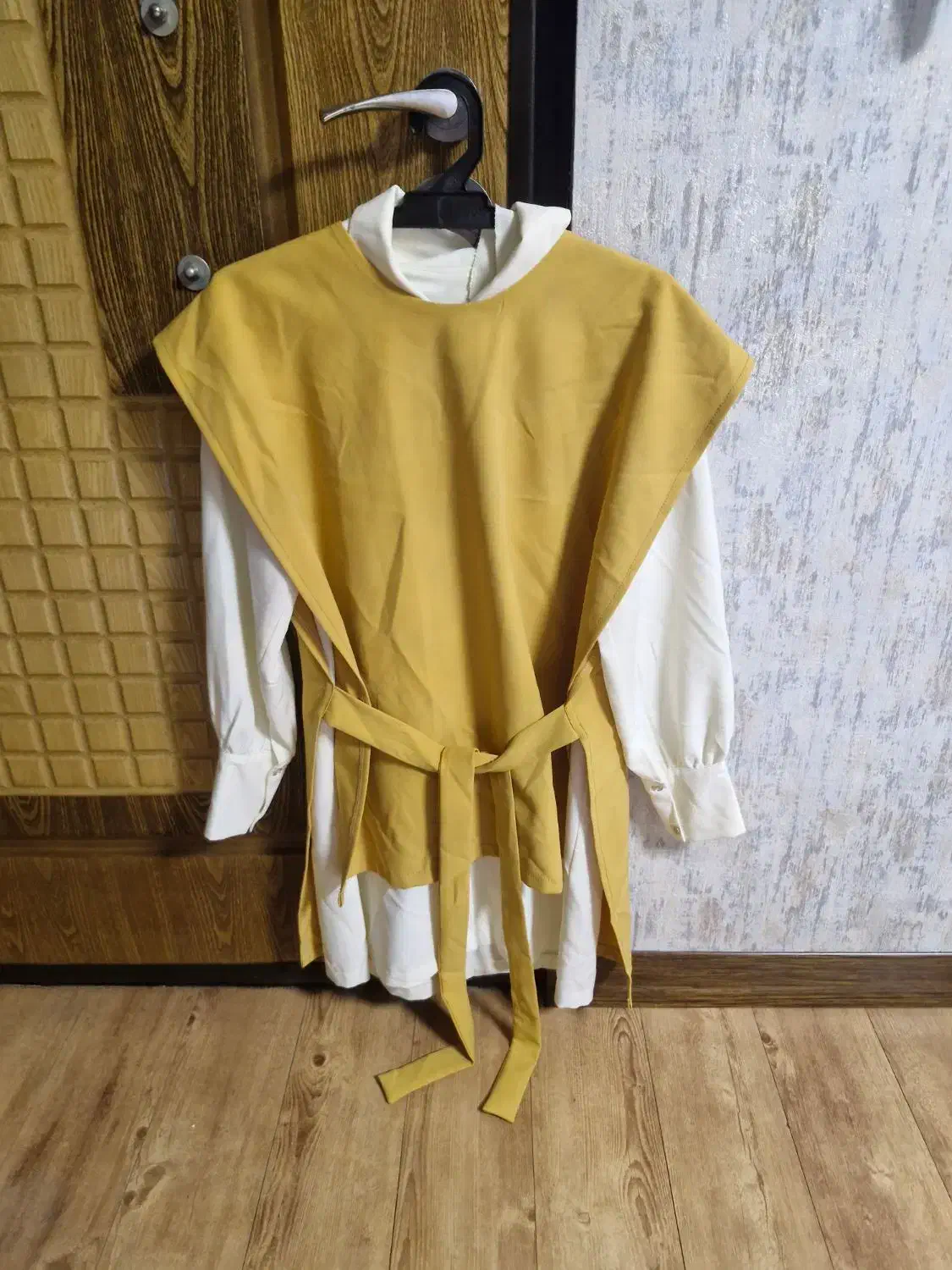 سایز ۴۲ قد تا زانو لباس رنگ خردلی نو اونم سایز ۴۲|لباس|اصفهان, جاوان|دیوار