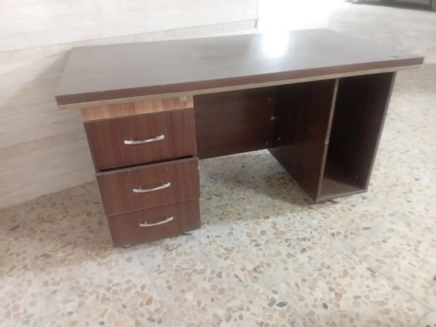 میز و صندلی انتظار|دفتر کار|کرمانشاه, |دیوار