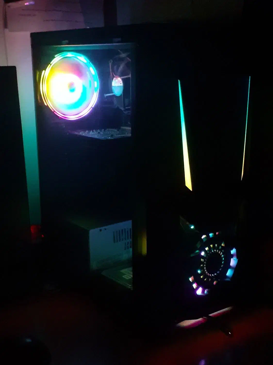 کیس گیمینگ|رایانه رومیزی|قم, شهدا|دیوار