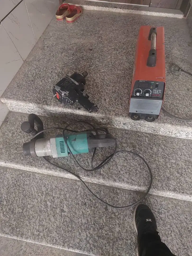 ابزار کار|ابزارآلات|لنجان, |دیوار