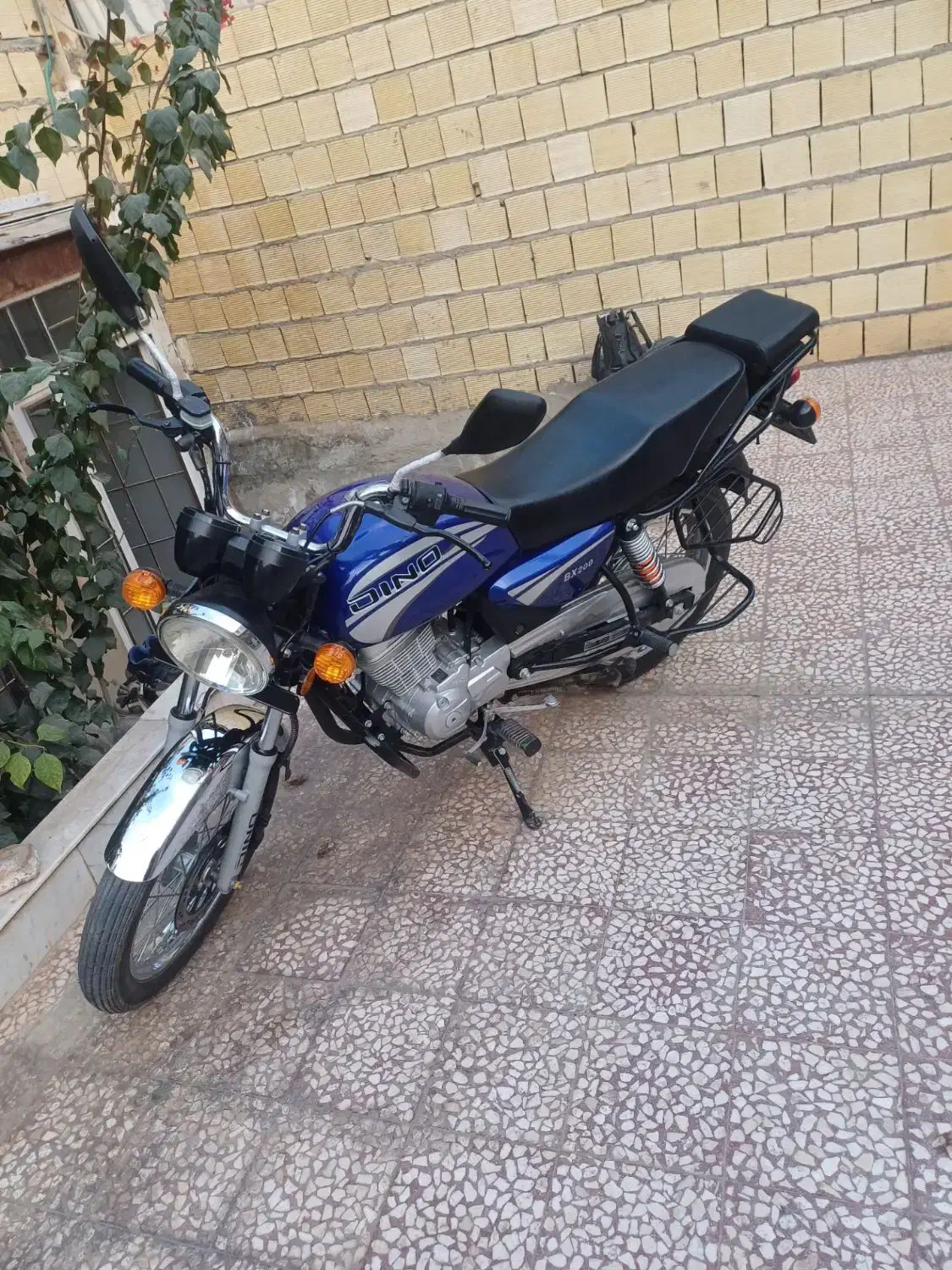 باکسرمدل 200|موتورسیکلت|کاشان, طالقانی|دیوار