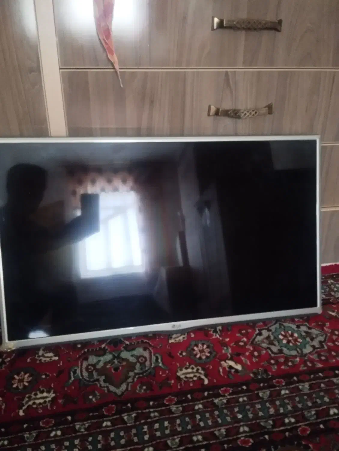 تلویزیون ال ای دی 32اینچ|تلویزیون و پروژکتور|قروه, |دیوار