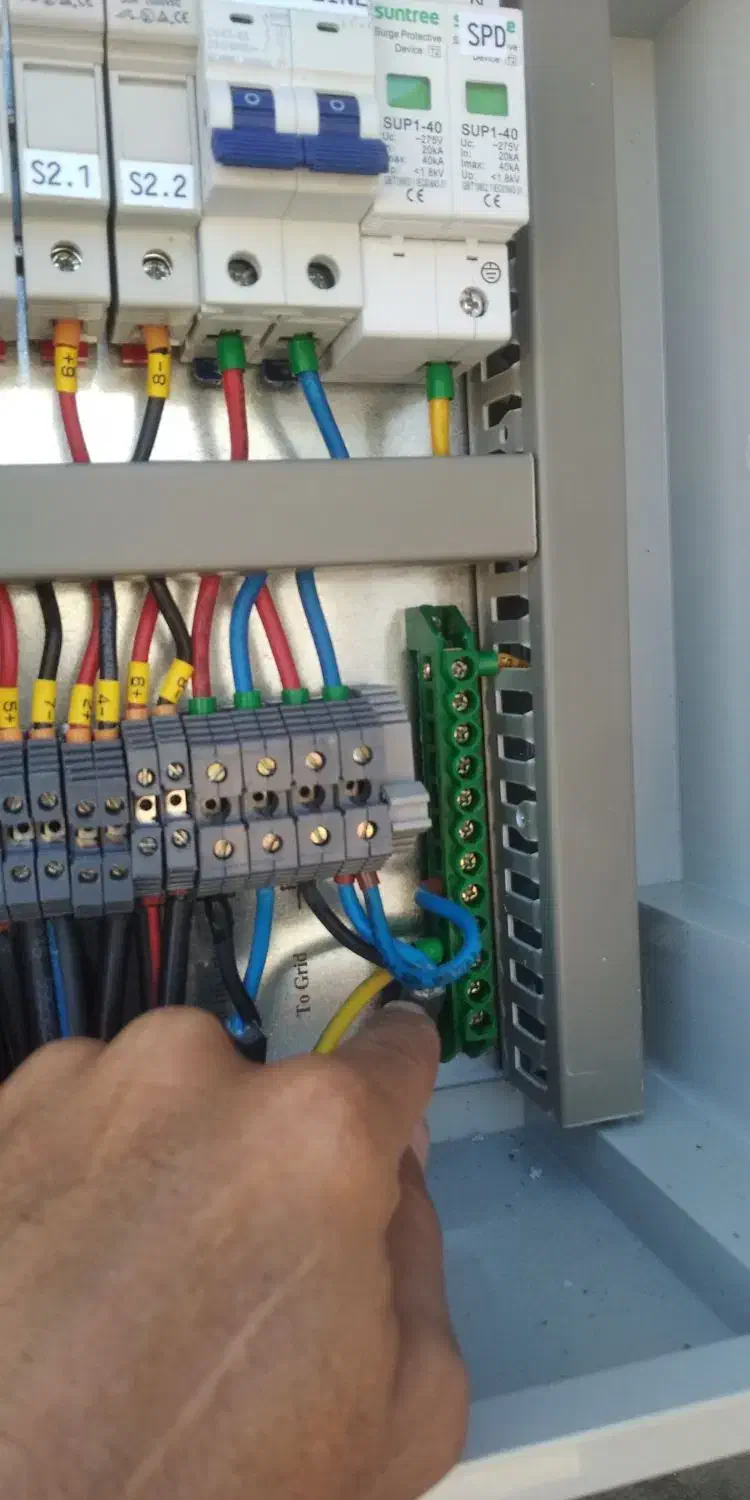 سیمکشی وبرقکاری|خدمات پیشه و مهارت|بیرجند, |دیوار