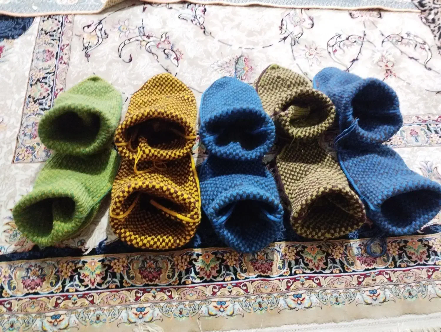 جواربین (جوراب)|لباس|مهاباد (آذربایجان غربی), |دیوار