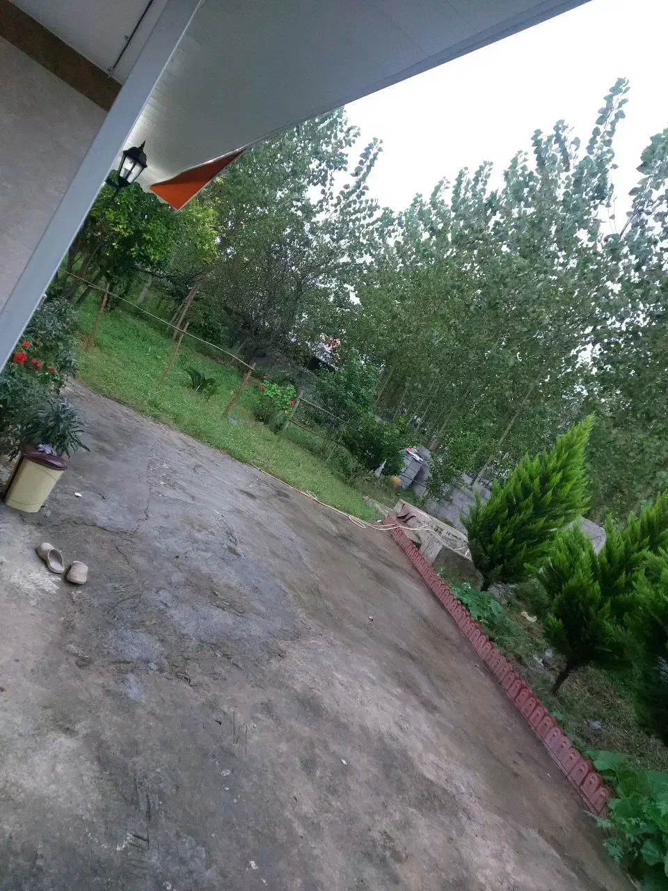 اجاره روزانه خانه ویلایی|اجارهٔ کوتاهمدت ویلا و باغ|گوراب زرمیخ, |دیوار