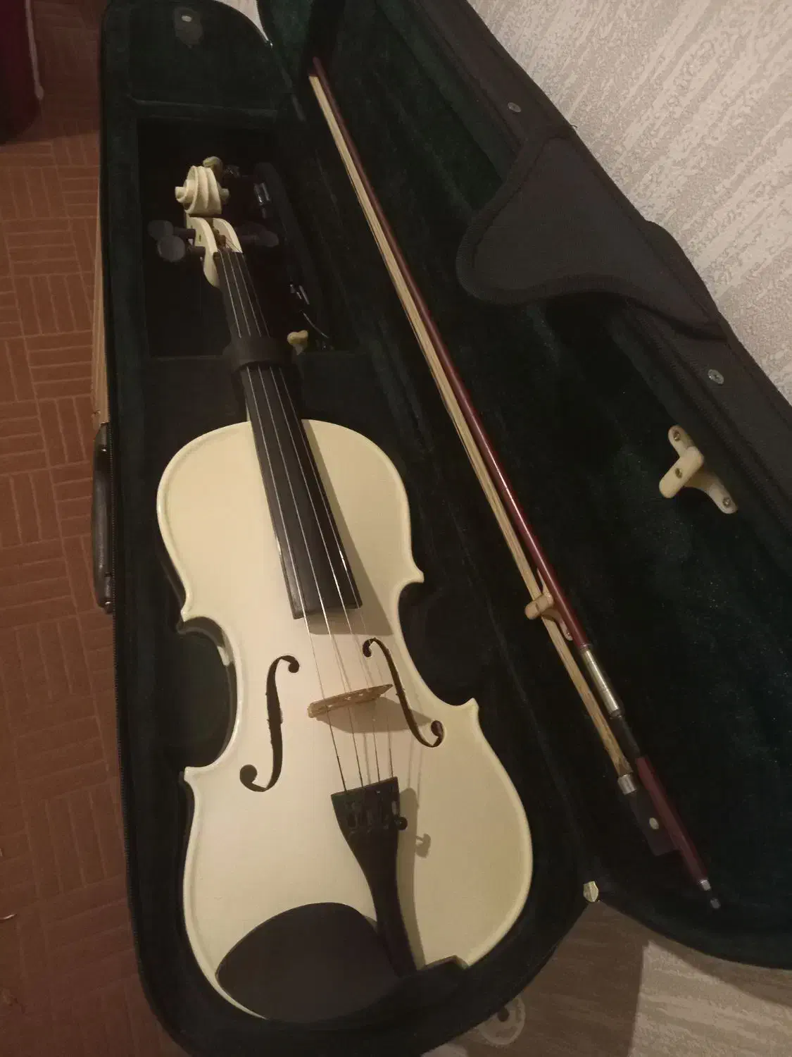 ویولن سفید آماتی|ویولن|تهران, نیروی هوایی (پیروزی)|دیوار