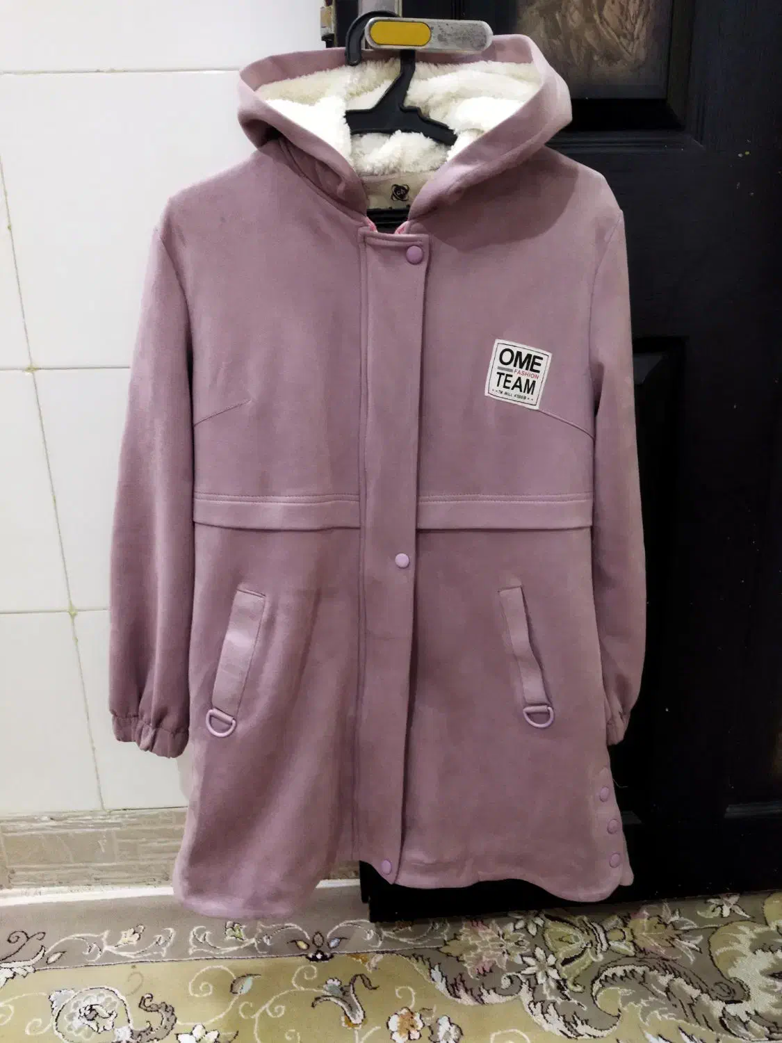 پالتو|لباس|کاشمر, |دیوار