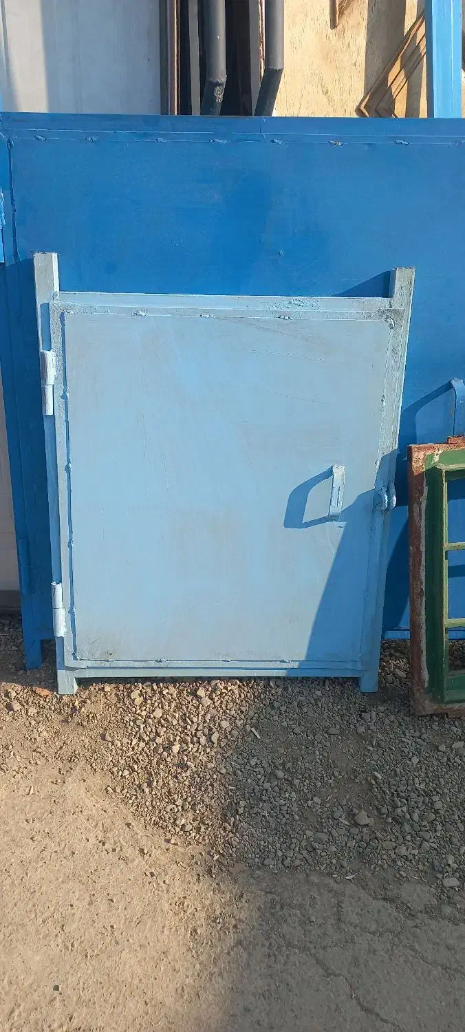 دریچه اهنی فلزی زمینی  درب کنتور چاه فاضلاب|مصالح و تجهیزات ساختمان|کرج, شهرک رضوانیه|دیوار