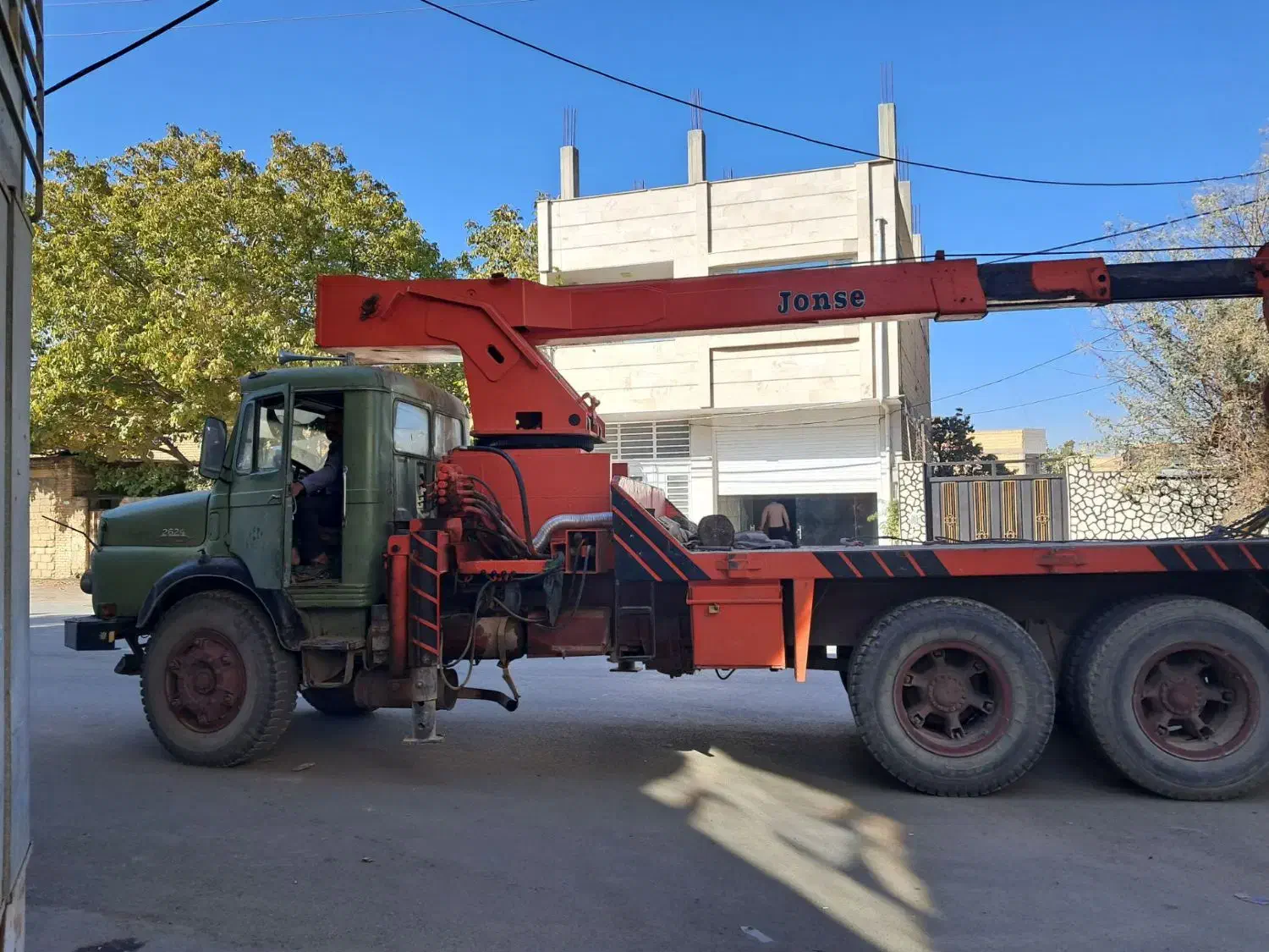 فروش یک دستگاه جرثقیل جونز۱۰تن قیمت۹۰۰تومان|خودرو سنگین|سامان, |دیوار