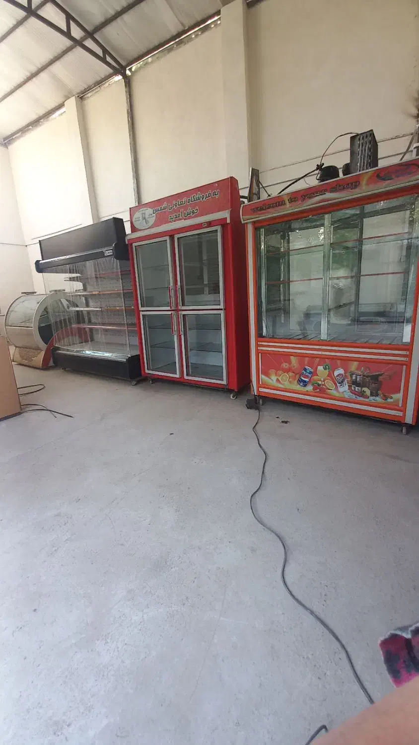 تعدادی یخچال ایستاده//قصابی کبابی سوپری//فروشی|فروشگاه و مغازه|ماهدشت, |دیوار