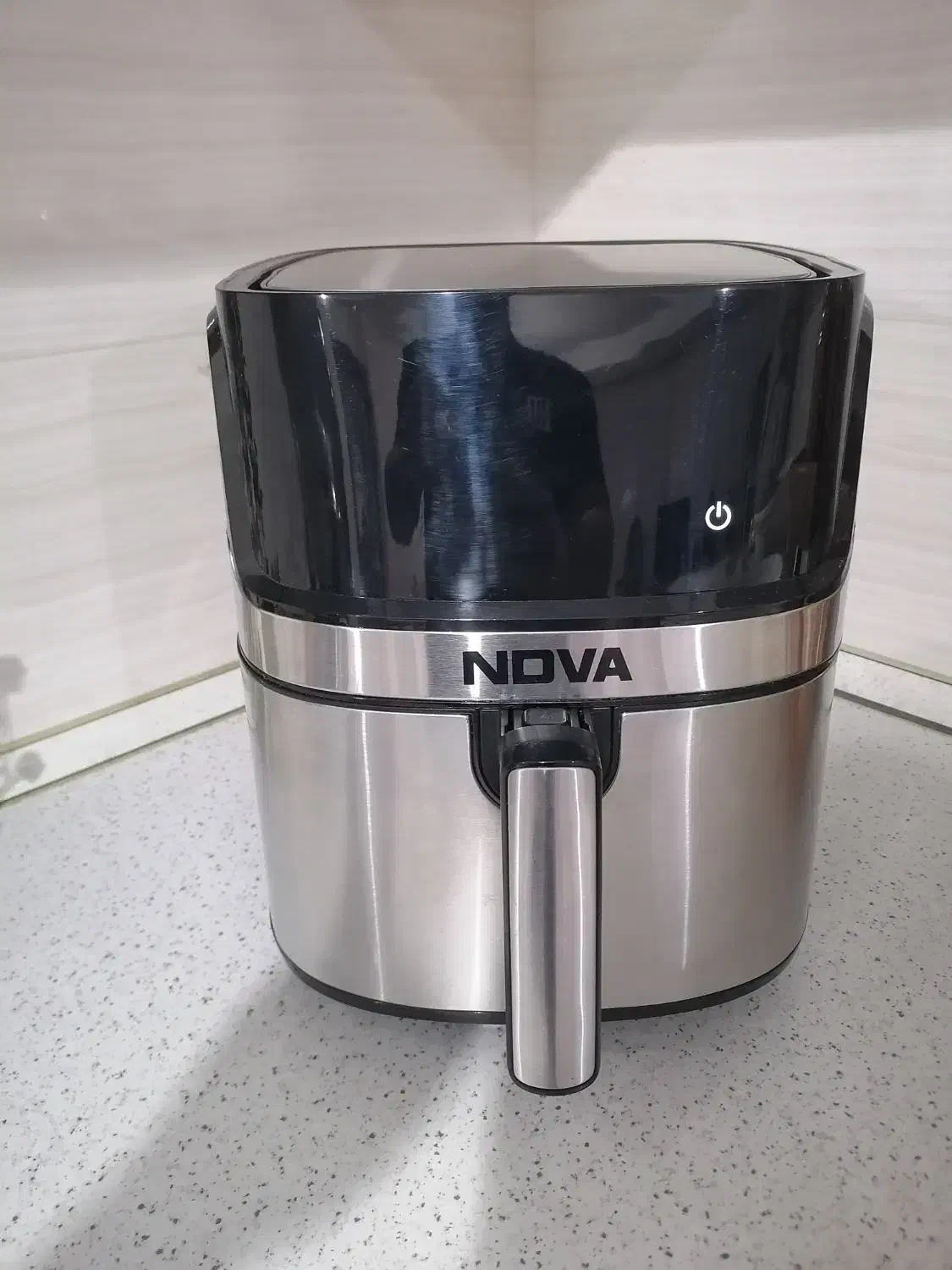 سرخکن  بدون روغن مارک نووا درحدنوع|اجاق گاز و لوازم برقی پخت‌وپز|اندیشه, اندیشه فاز ۱|دیوار